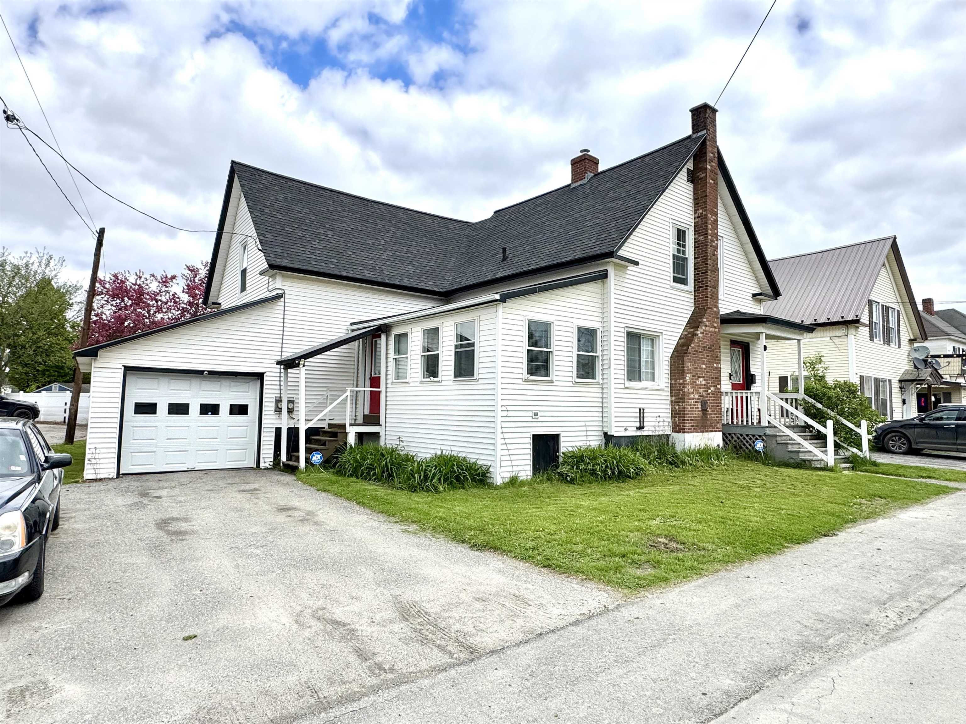 15 Park St, Colebrook, NH 03576