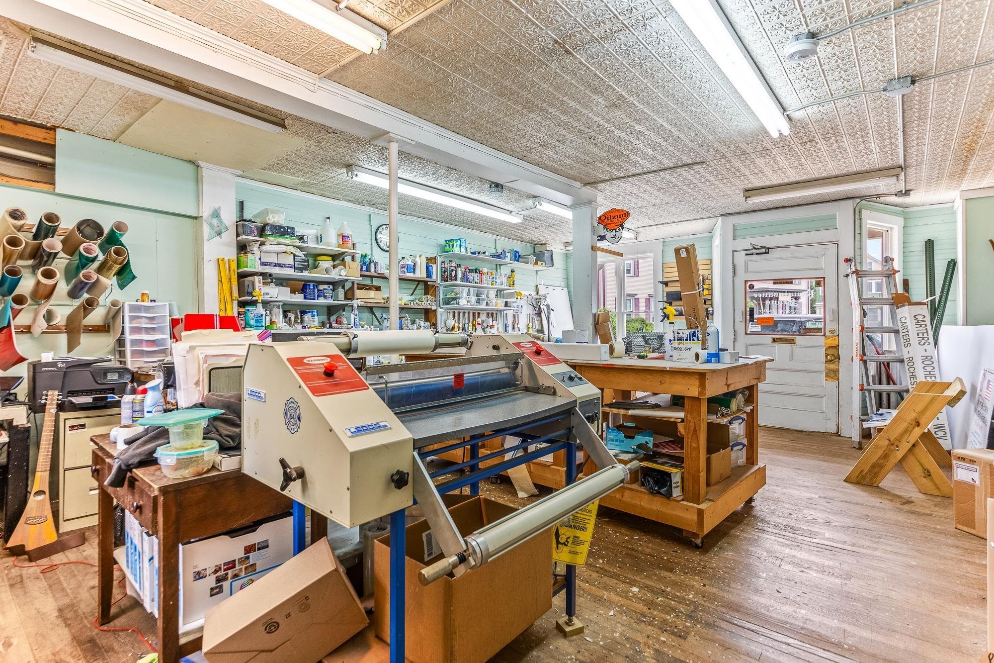 58 Pickering Rd, Rochester, NH 03867