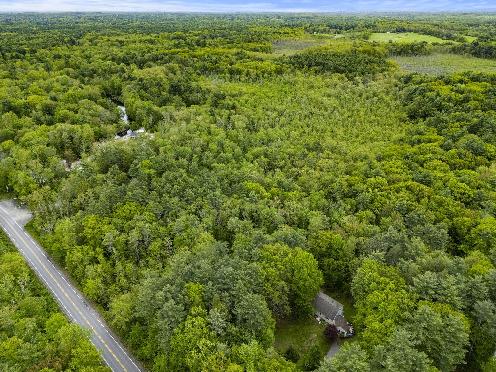 204 North Haverhill Rd, Kensington, NH 03833