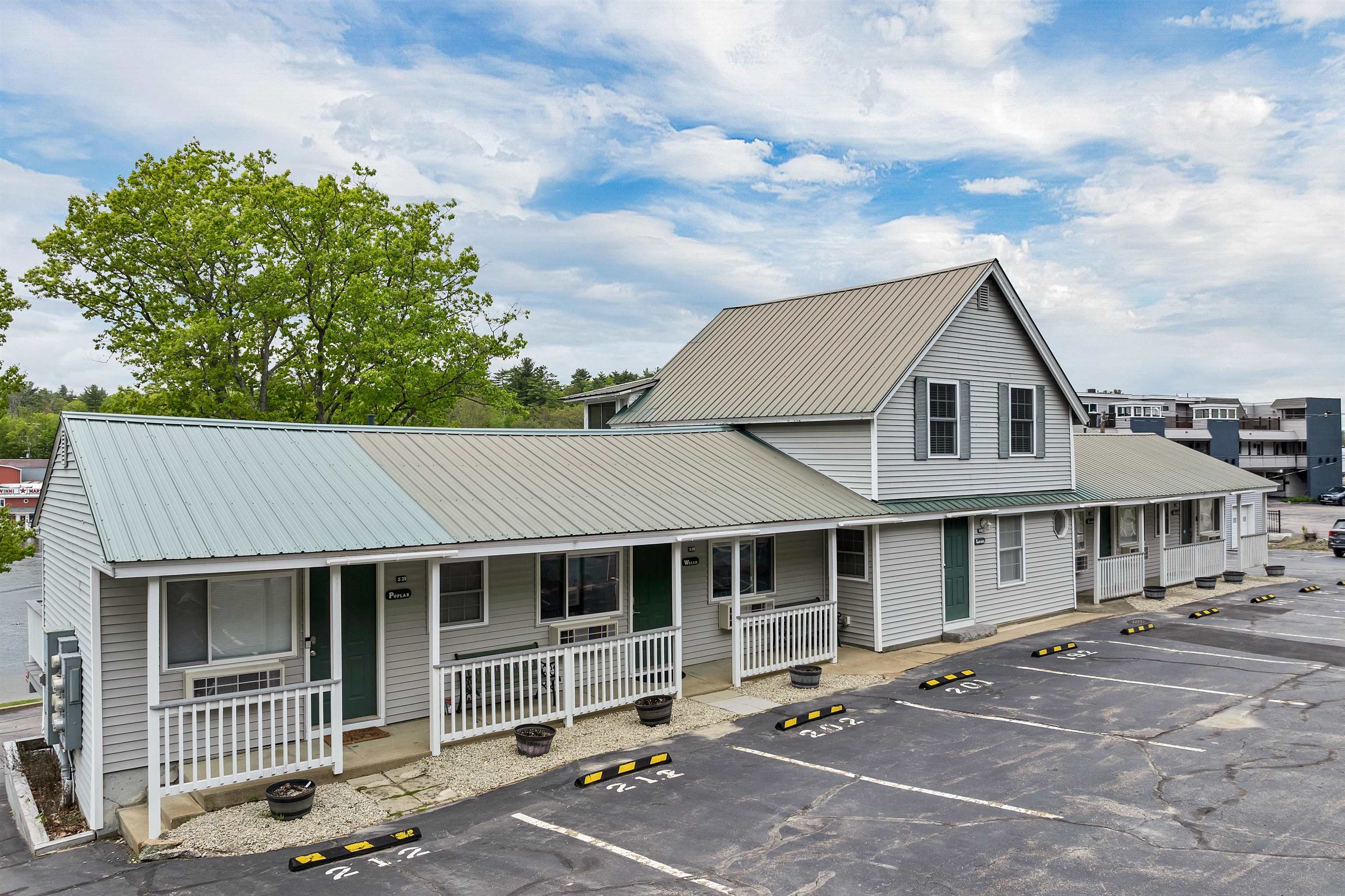 1144 Weirs Blvd, Laconia, NH 03246