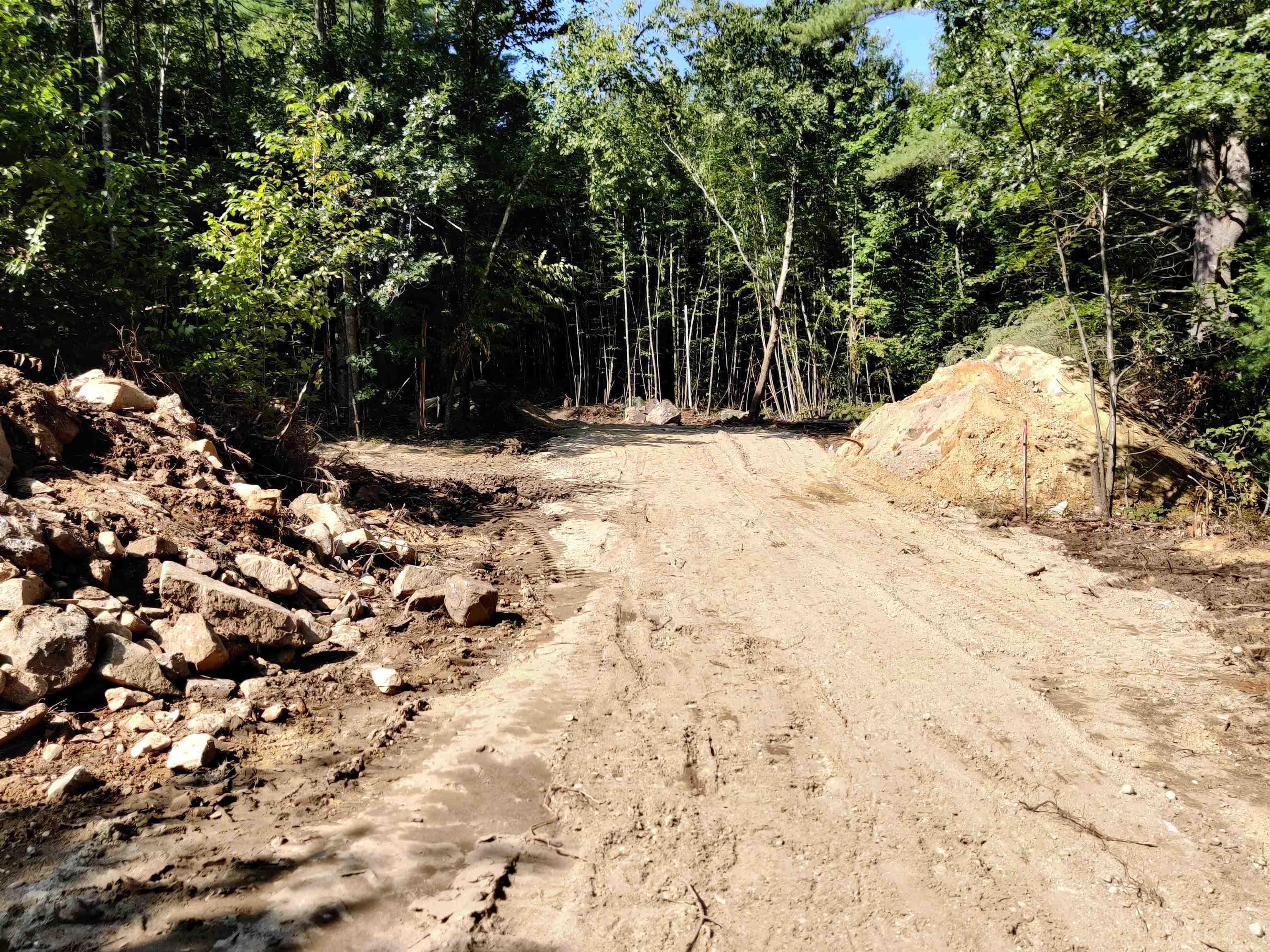 11-1 Chatel Ave, Goffstown, NH 03045