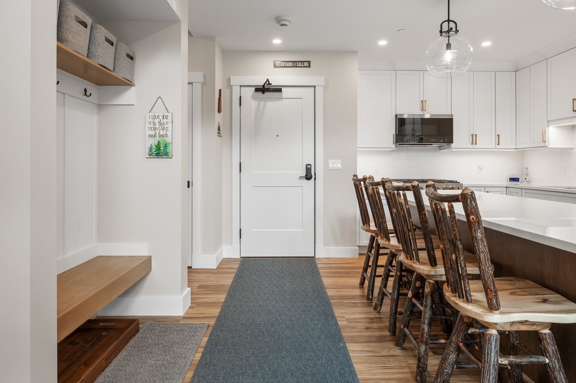 243 Skimobile Rd, Conway, NH 03860