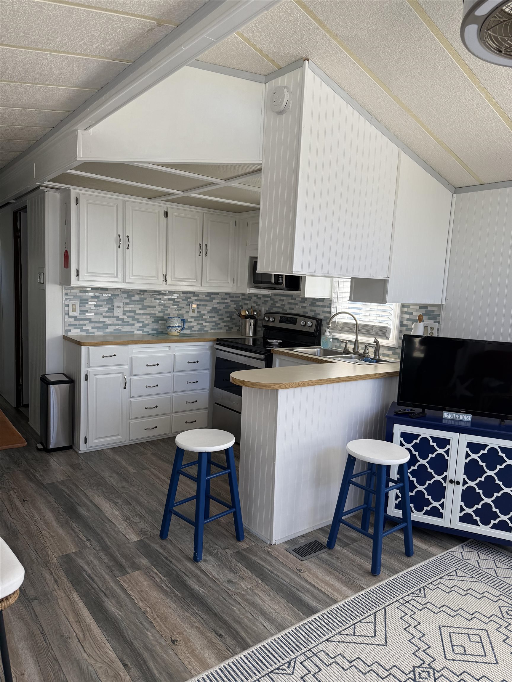 308 Route 286 , Seabrook, NH 03874