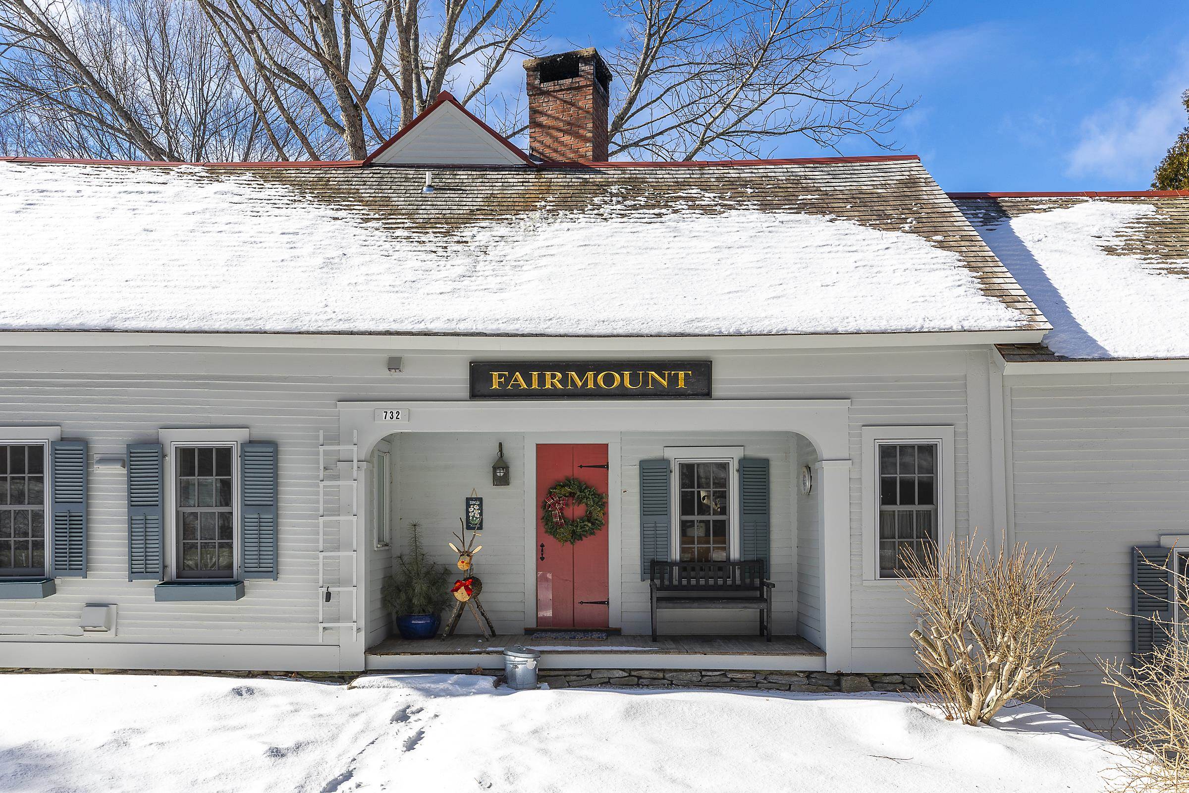 732 Under The Mountain Rd, Londonderry, VT 05155