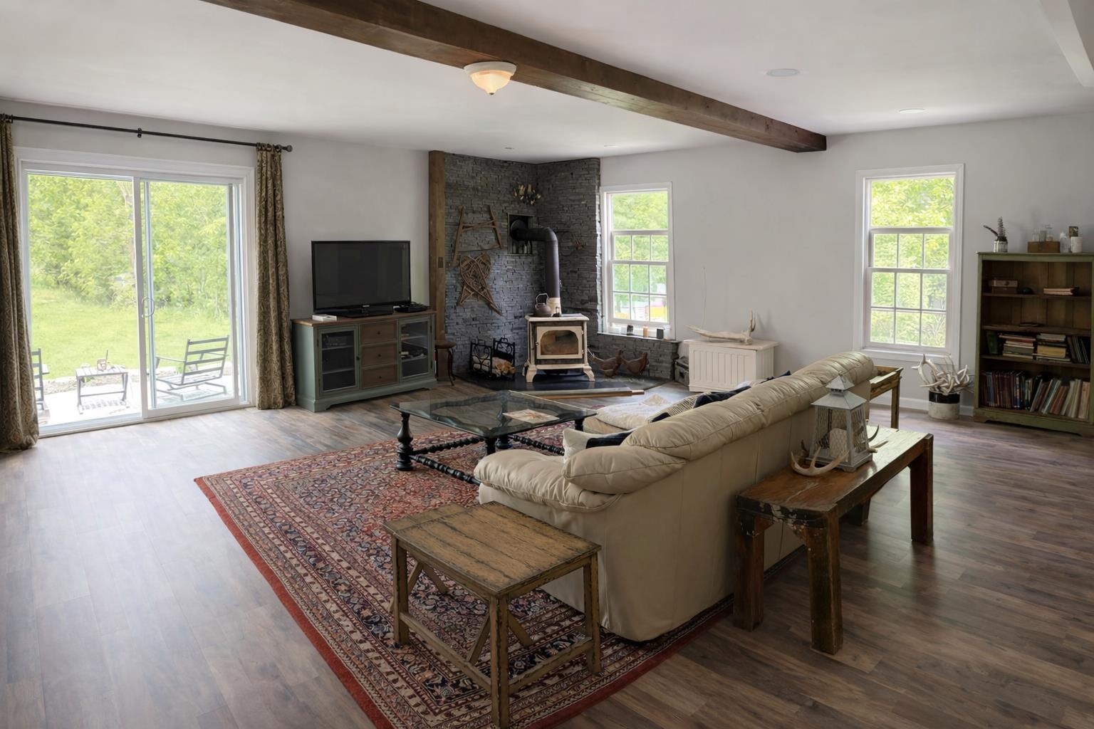 96 Dean Hill Rd, Hillsborough, NH 03244