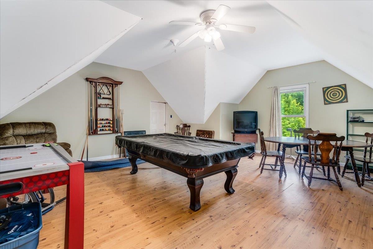 96 Dean Hill Rd, Hillsborough, NH 03244