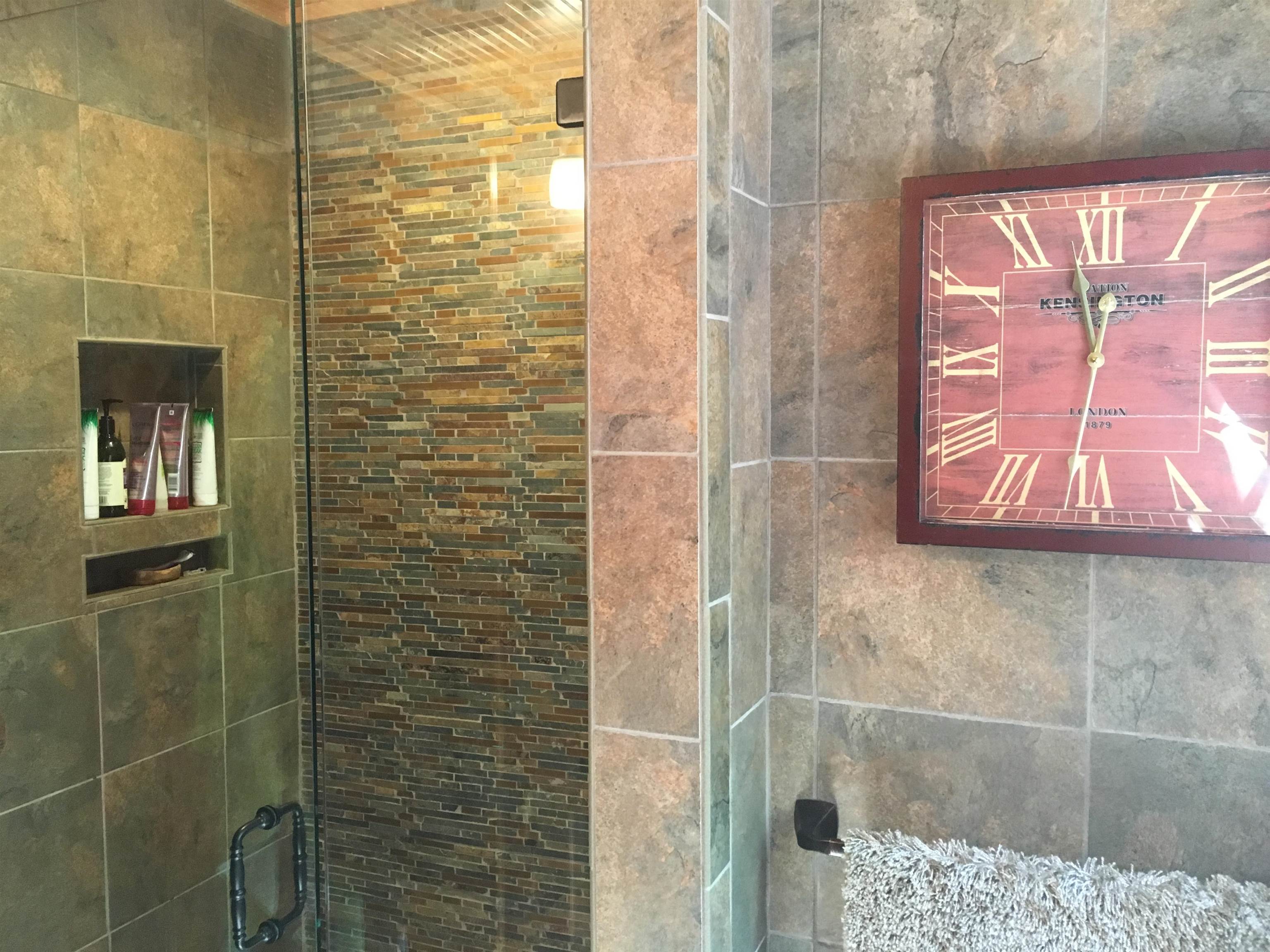 241 Skatutakee Rd, Harrisville, NH 03450