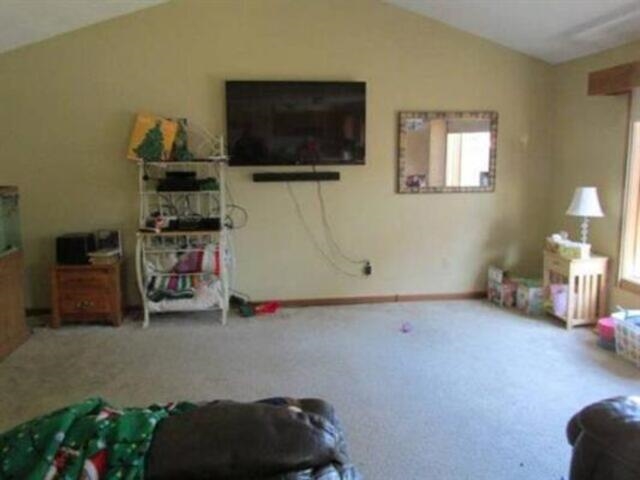 8 Althea Ln, Nashua, NH 03062