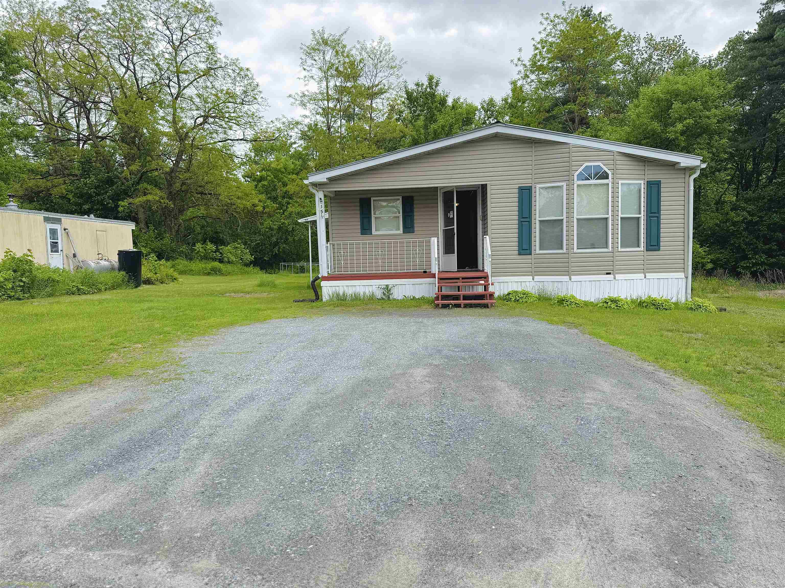 15 Harmony Dr, Haverhill, NH 03785