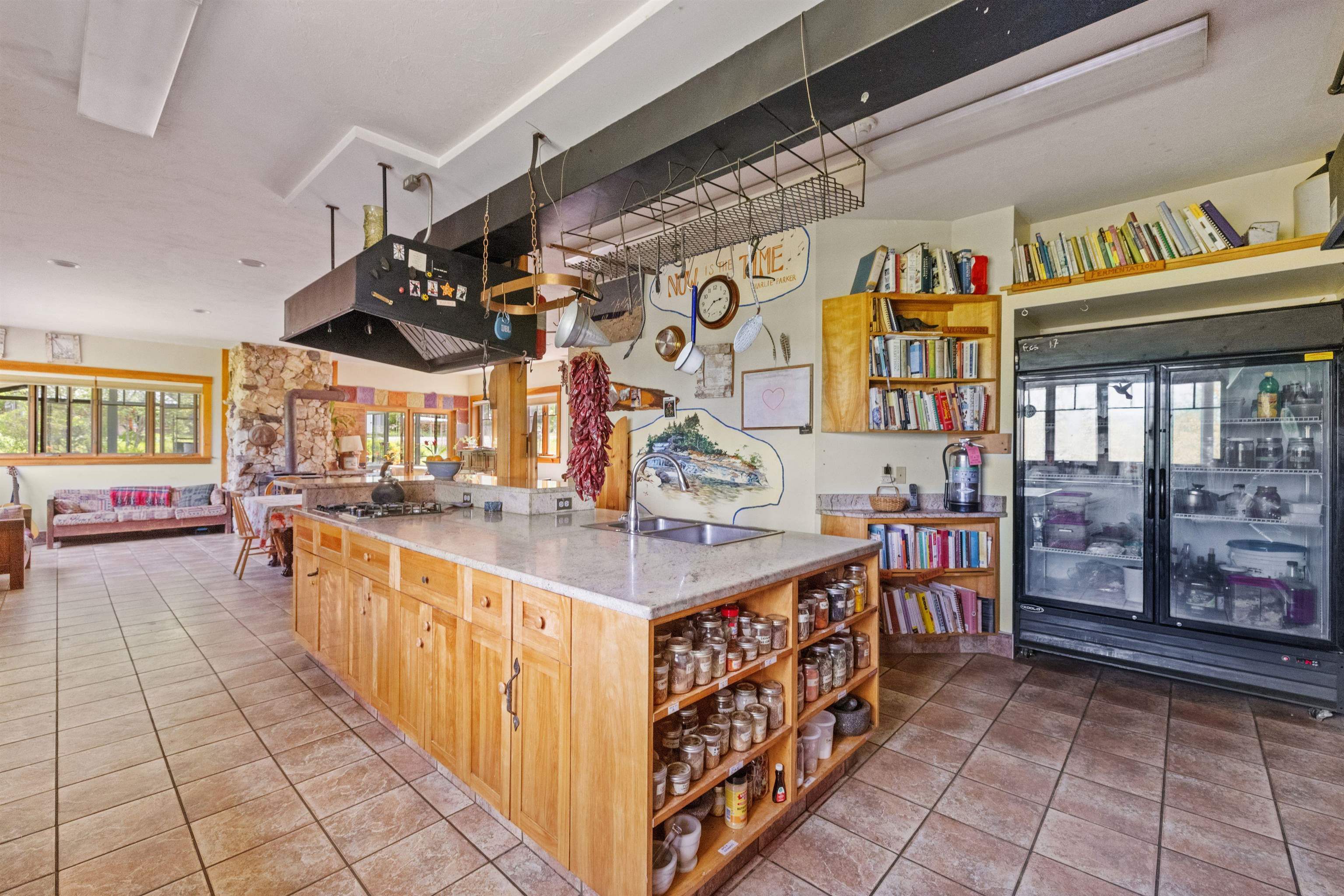 Commercial Kitchen 23345425