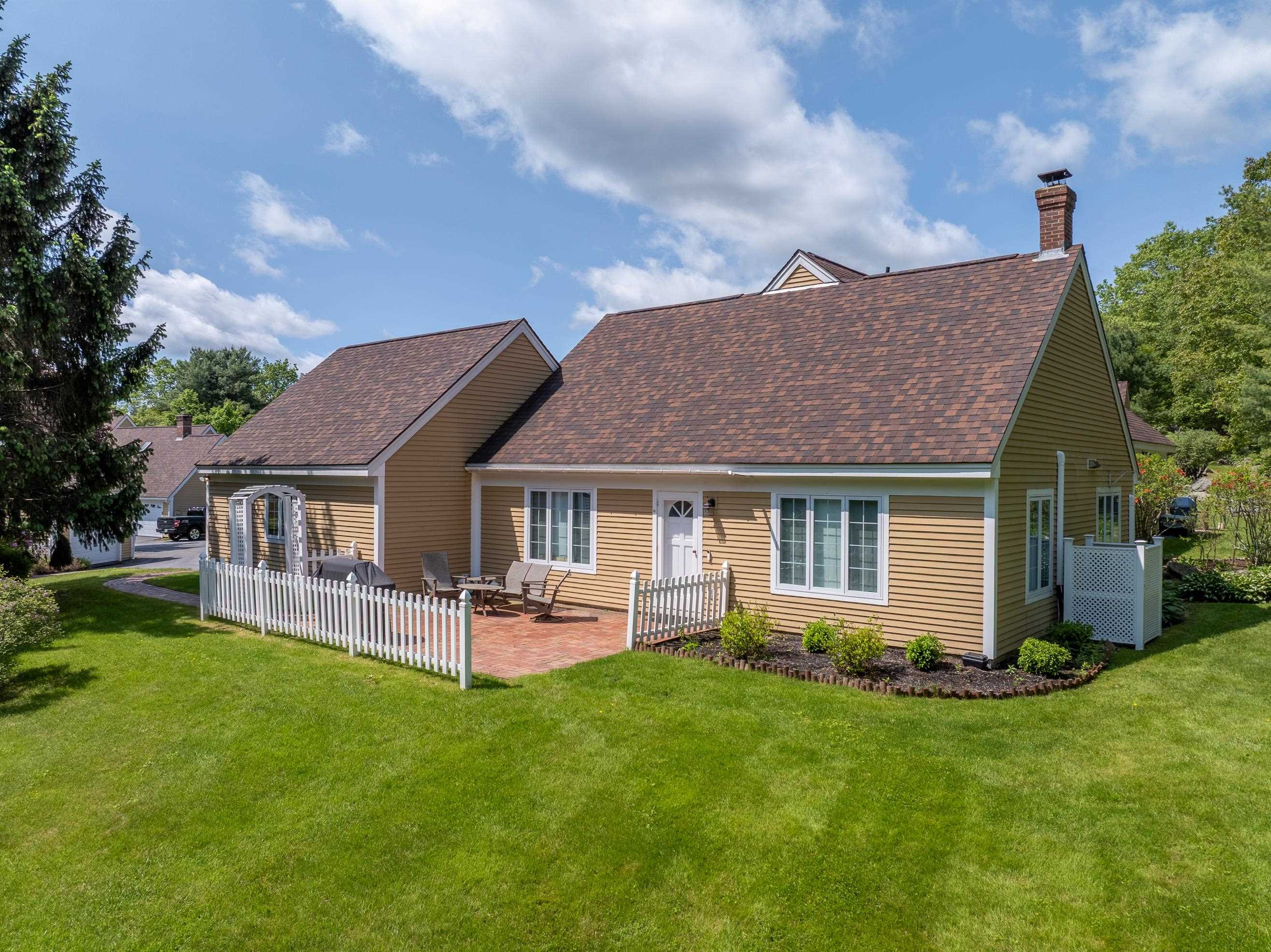 Featured Listing Photo