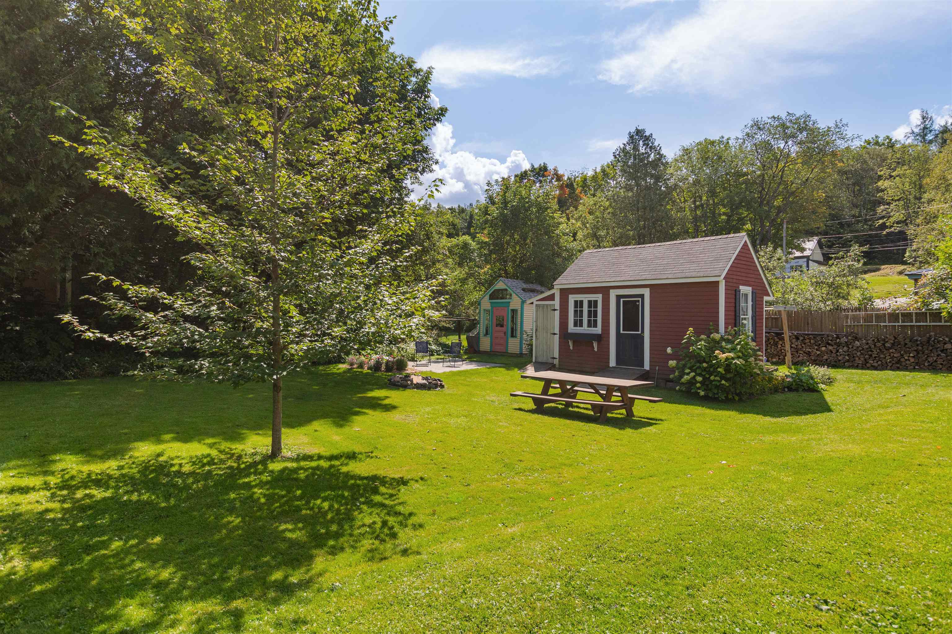 1 High St, Colebrook, NH 03576