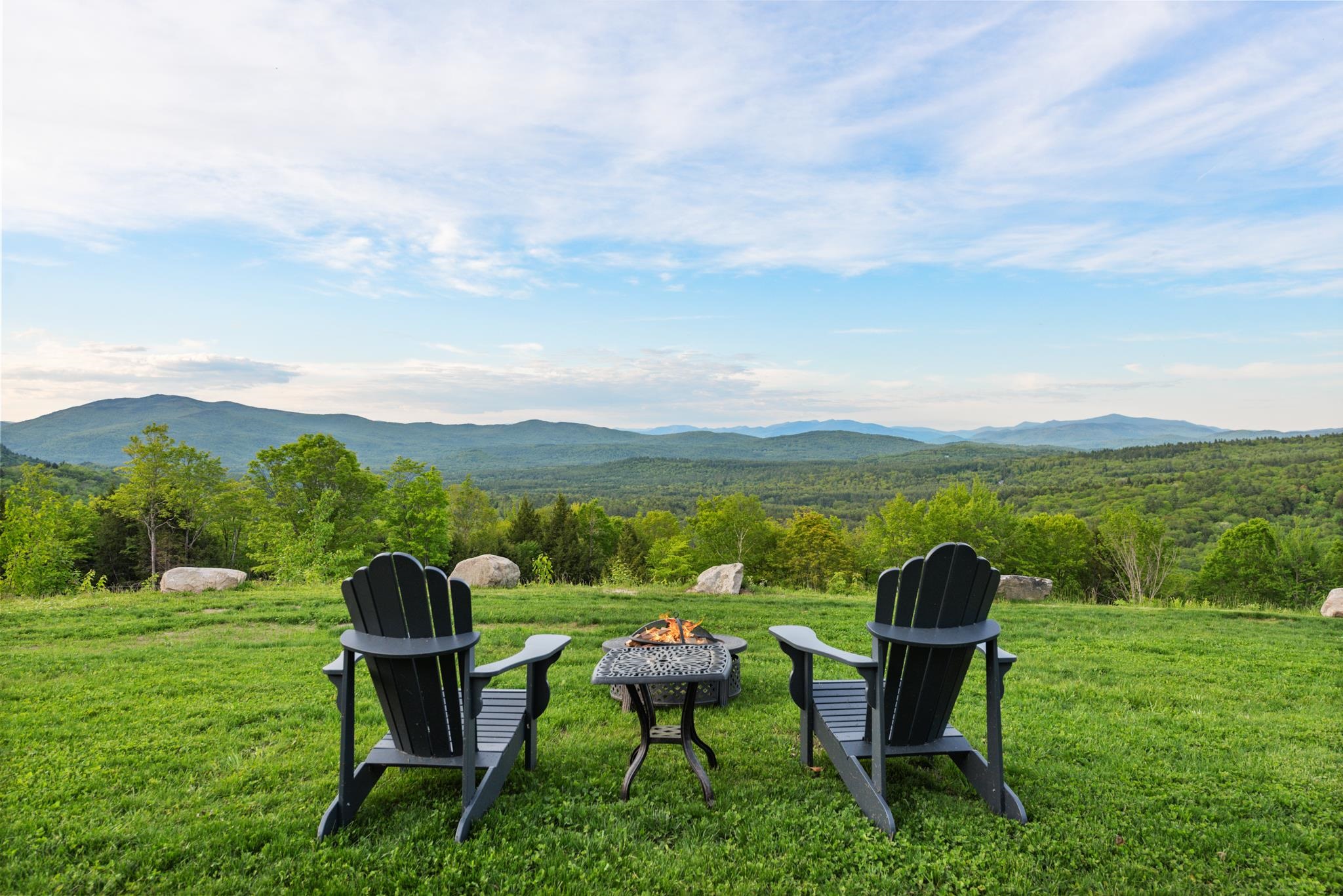 33 Winterberry Ln, Plymouth, NH 03264