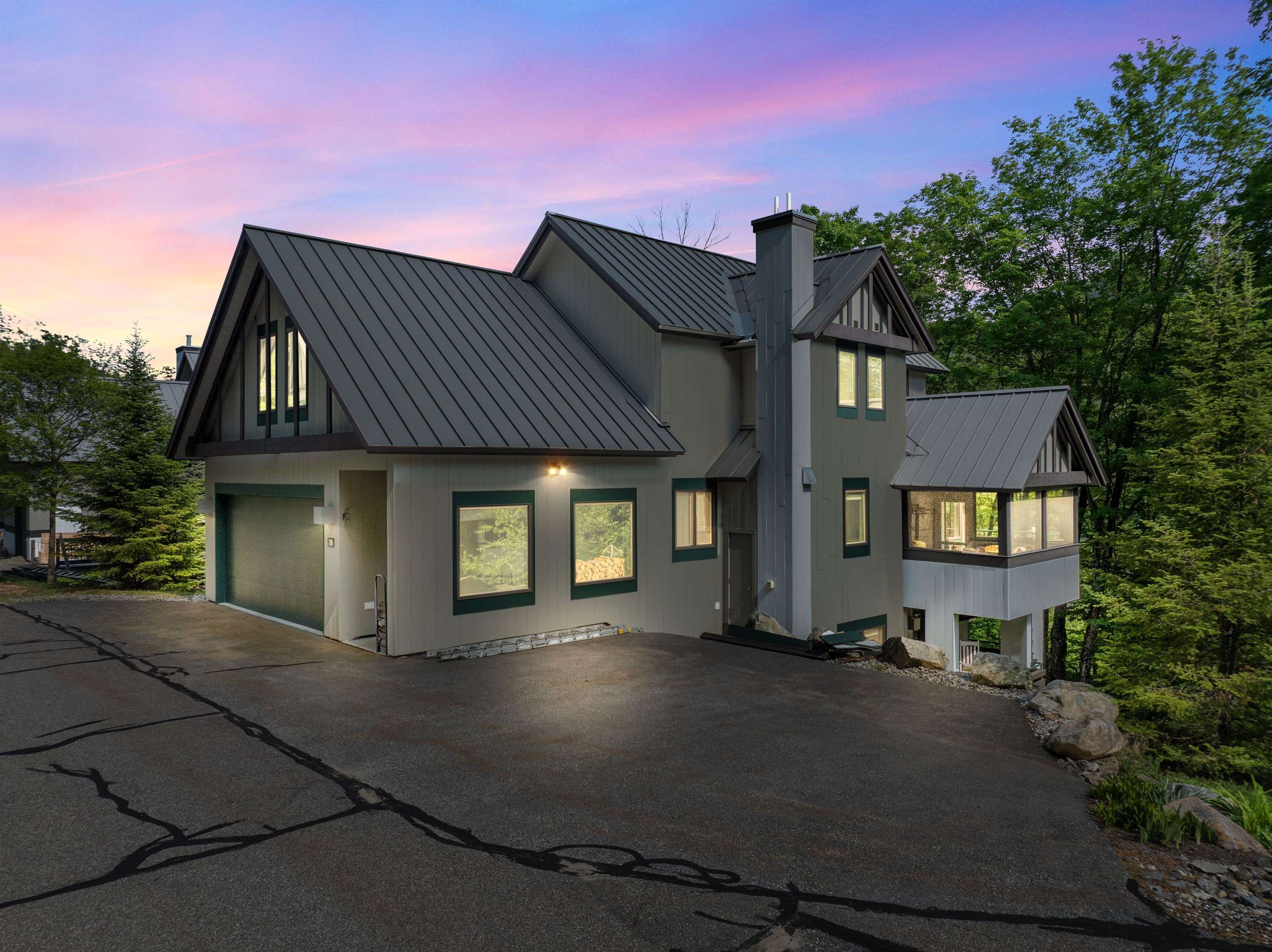 Featured Listing Photo