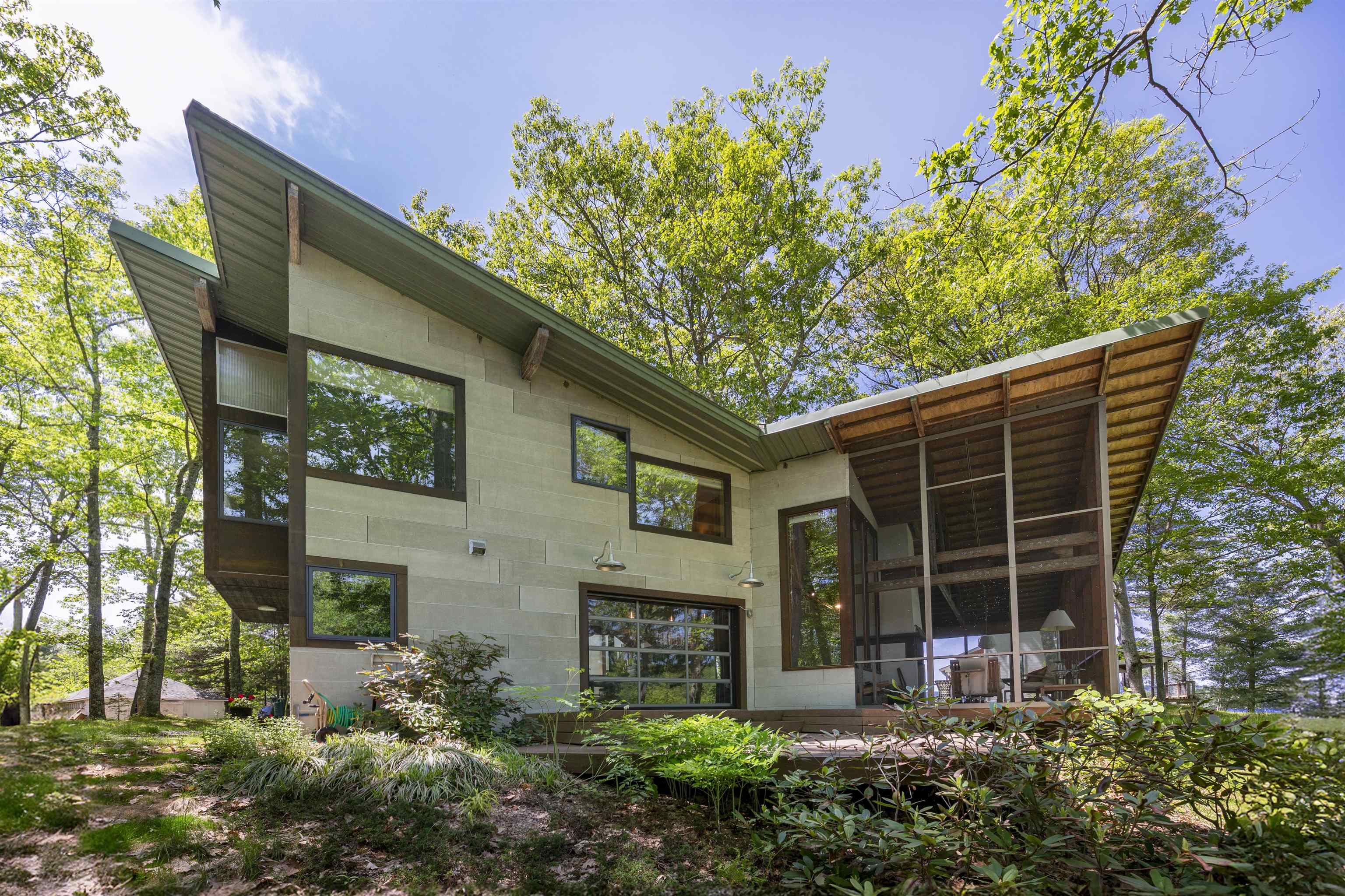 518 Shaker Blvd, Enfield, NH 03748