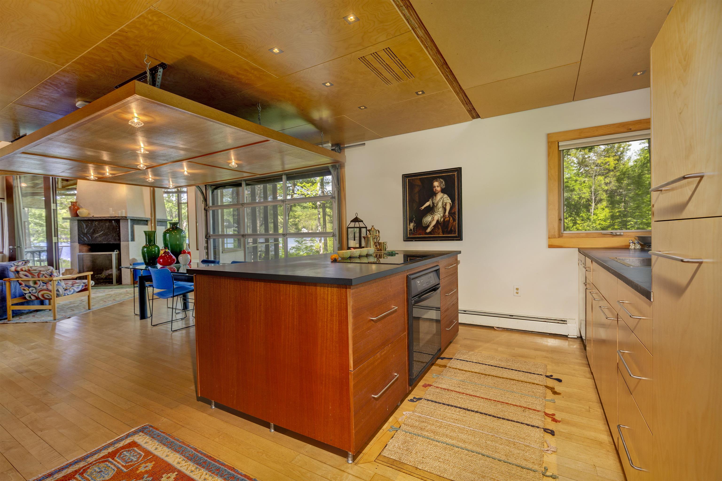 518 Shaker Blvd, Enfield, NH 03748