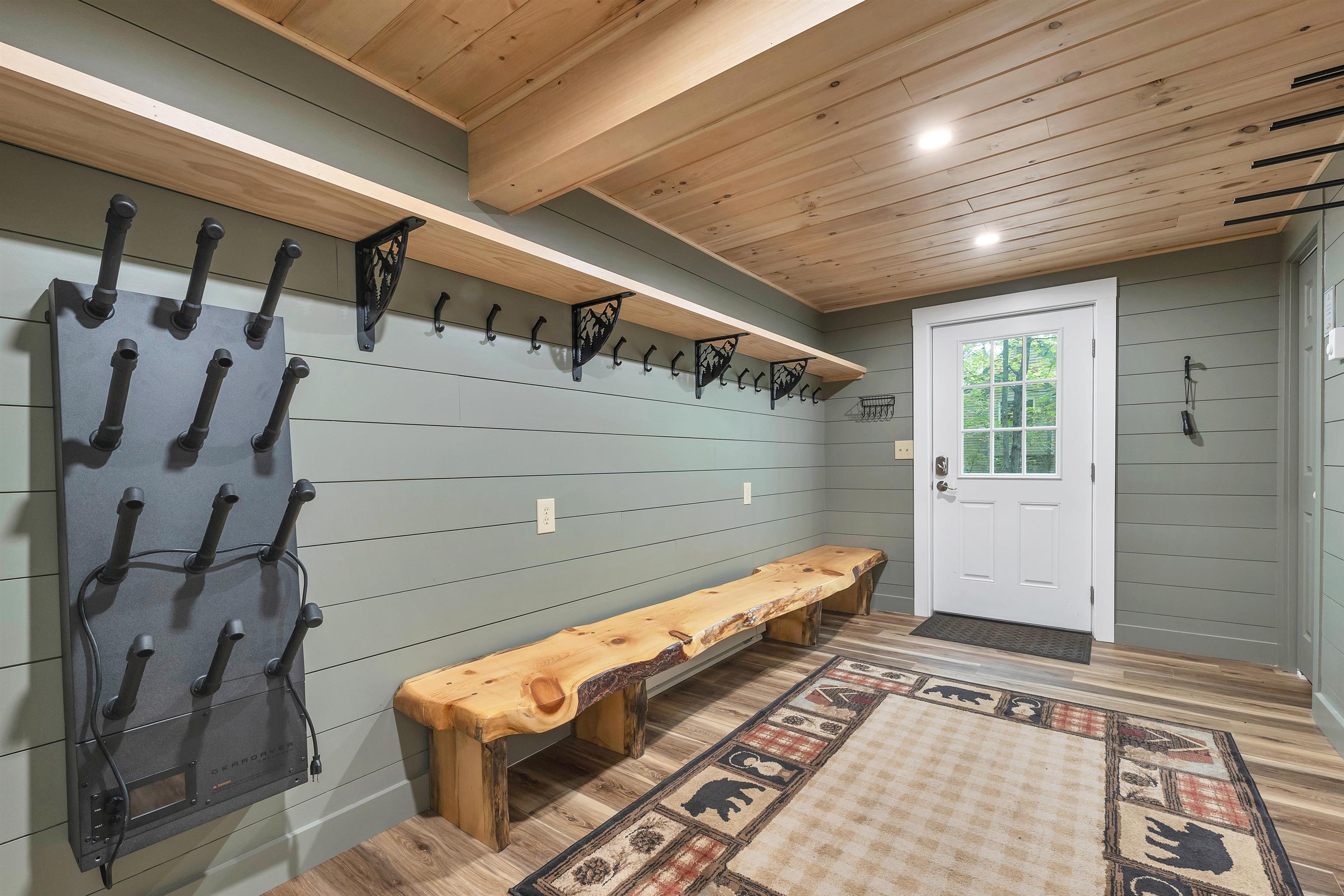 262 Beechnut Dr, Conway, NH 03860