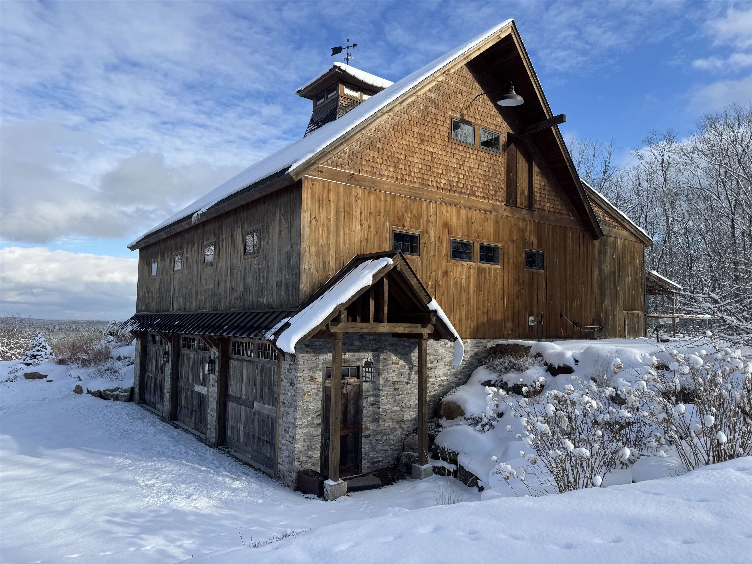 541 South Rd, Hopkinton, NH 03229