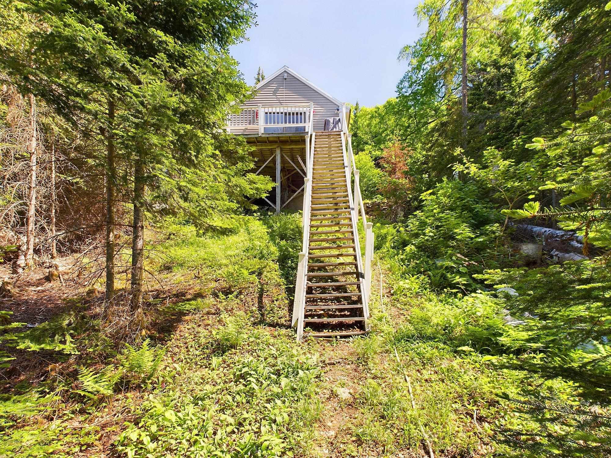 312 Roy Rd, Stewartstown, NH 03576