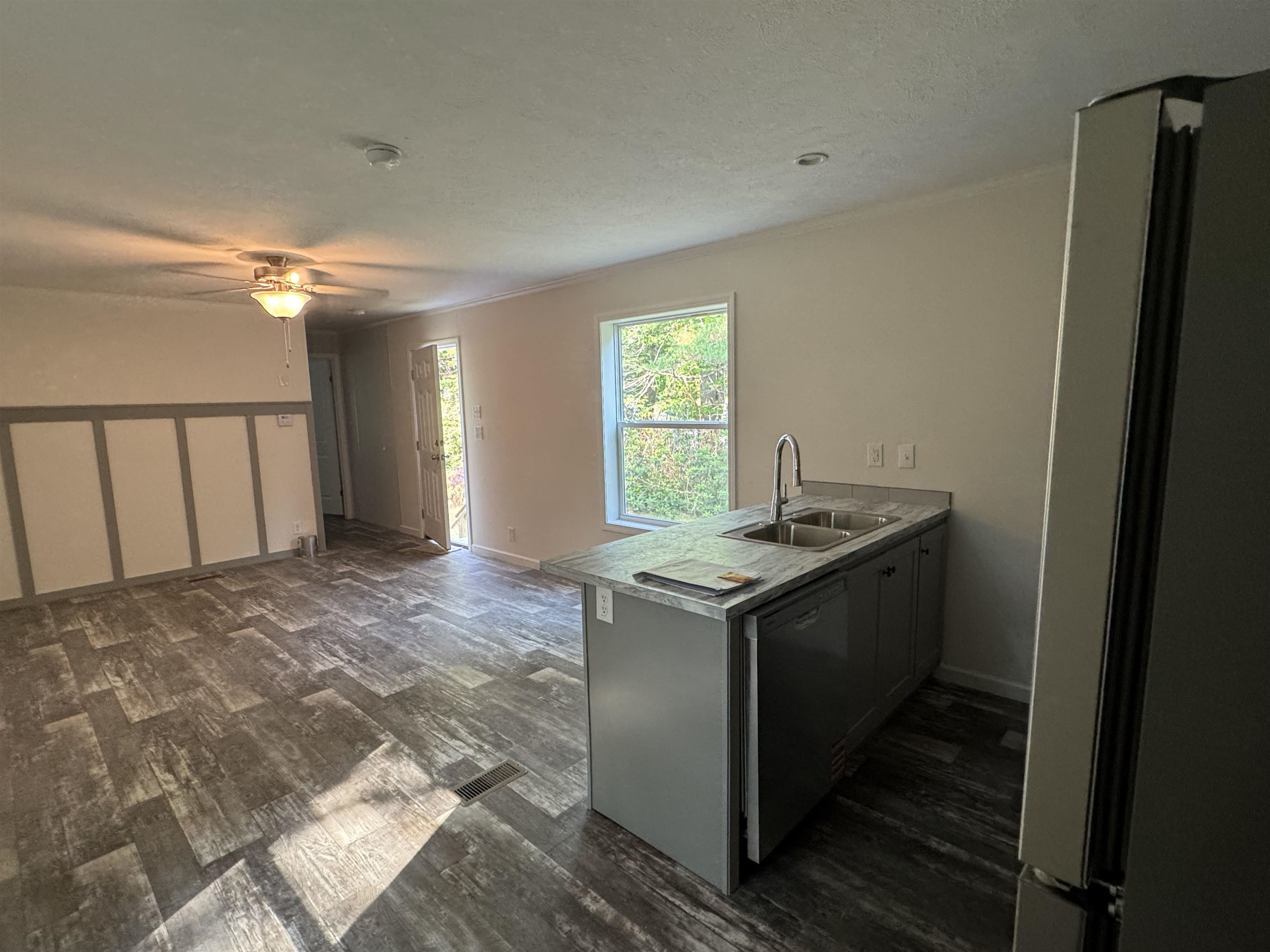 17 Pleasant Valley Rd, Stratford, NH 03590