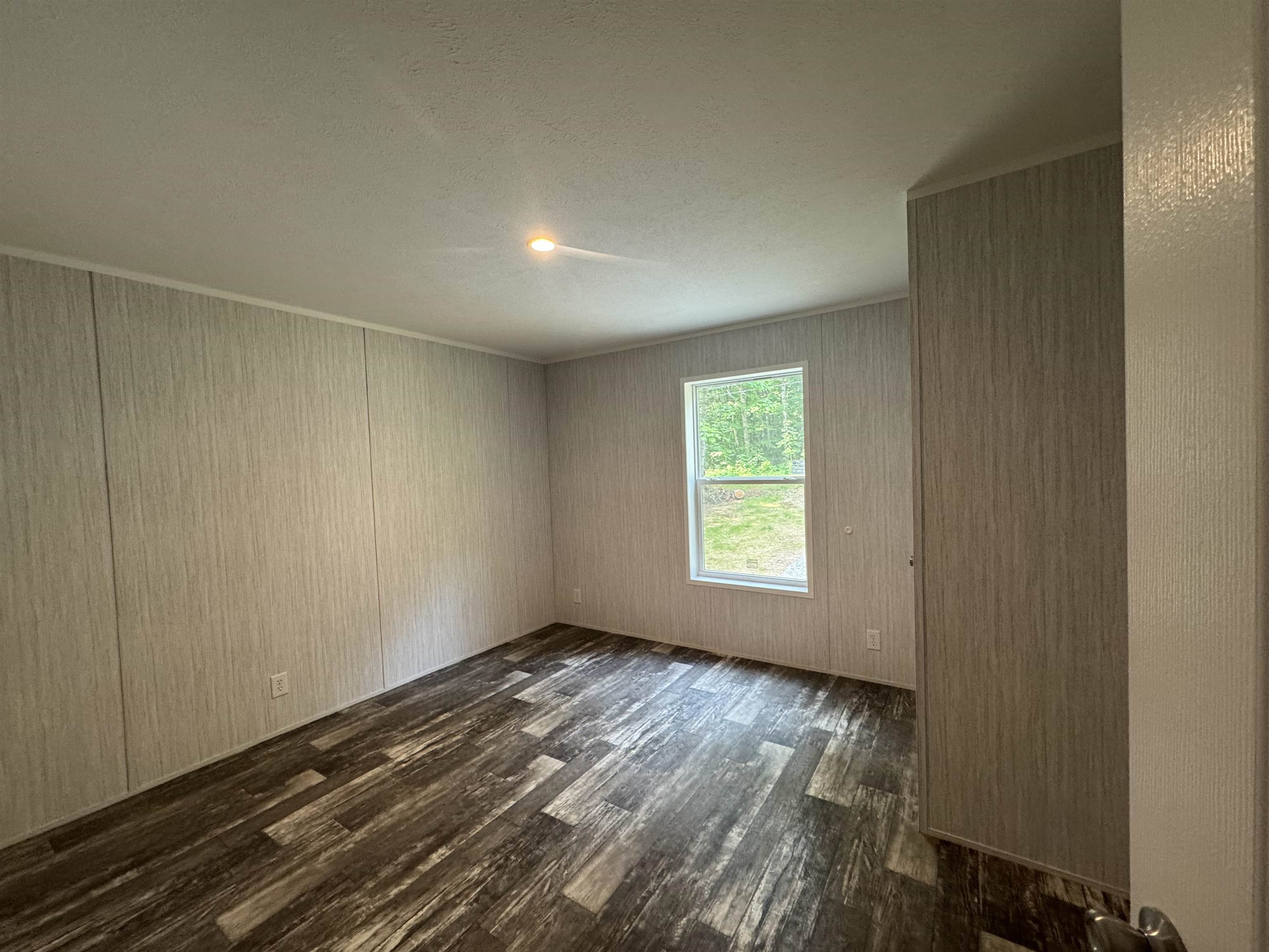 17 Pleasant Valley Rd, Stratford, NH 03590