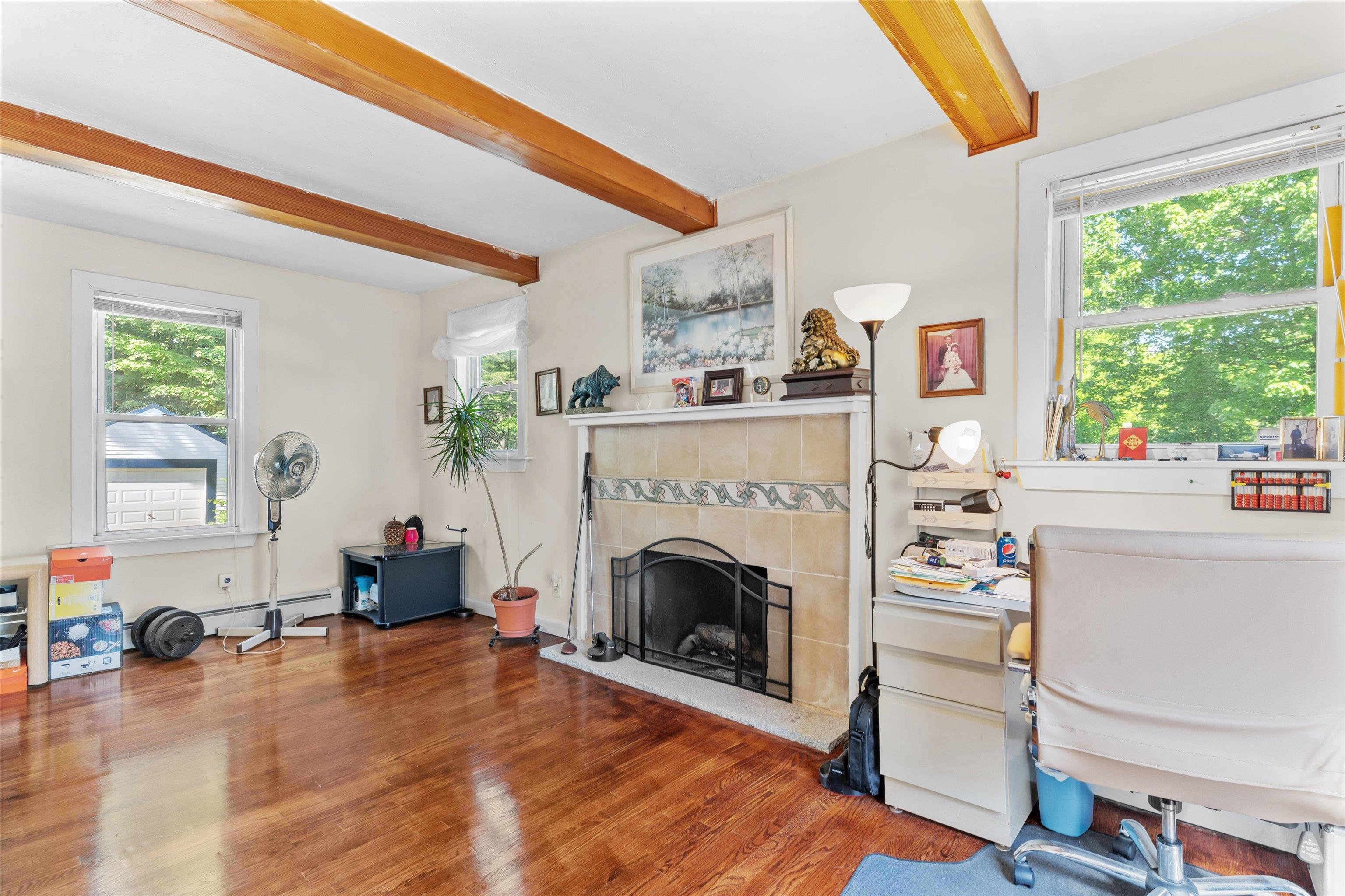 2 Brown Rd, Windham, NH 03087