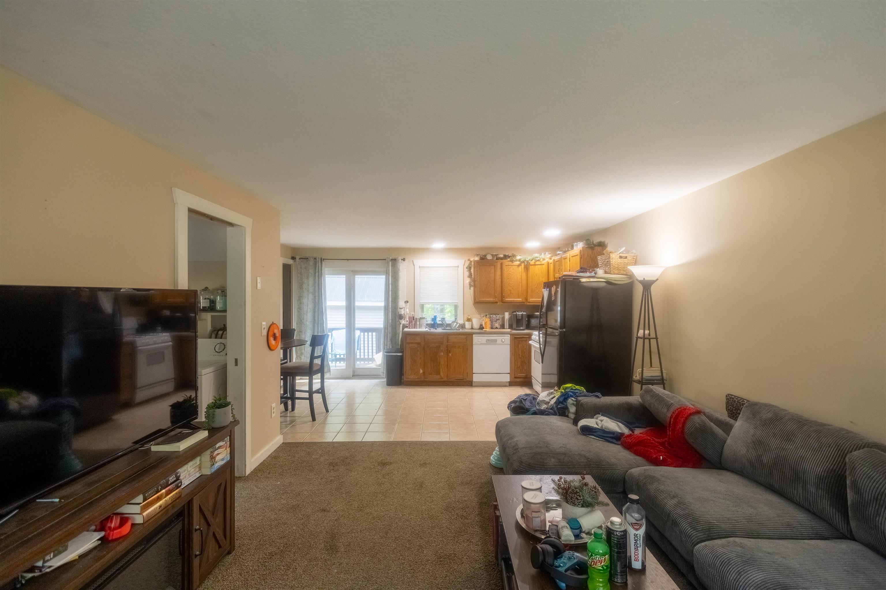 527 Tamworth Rd, Tamworth, NH 03886