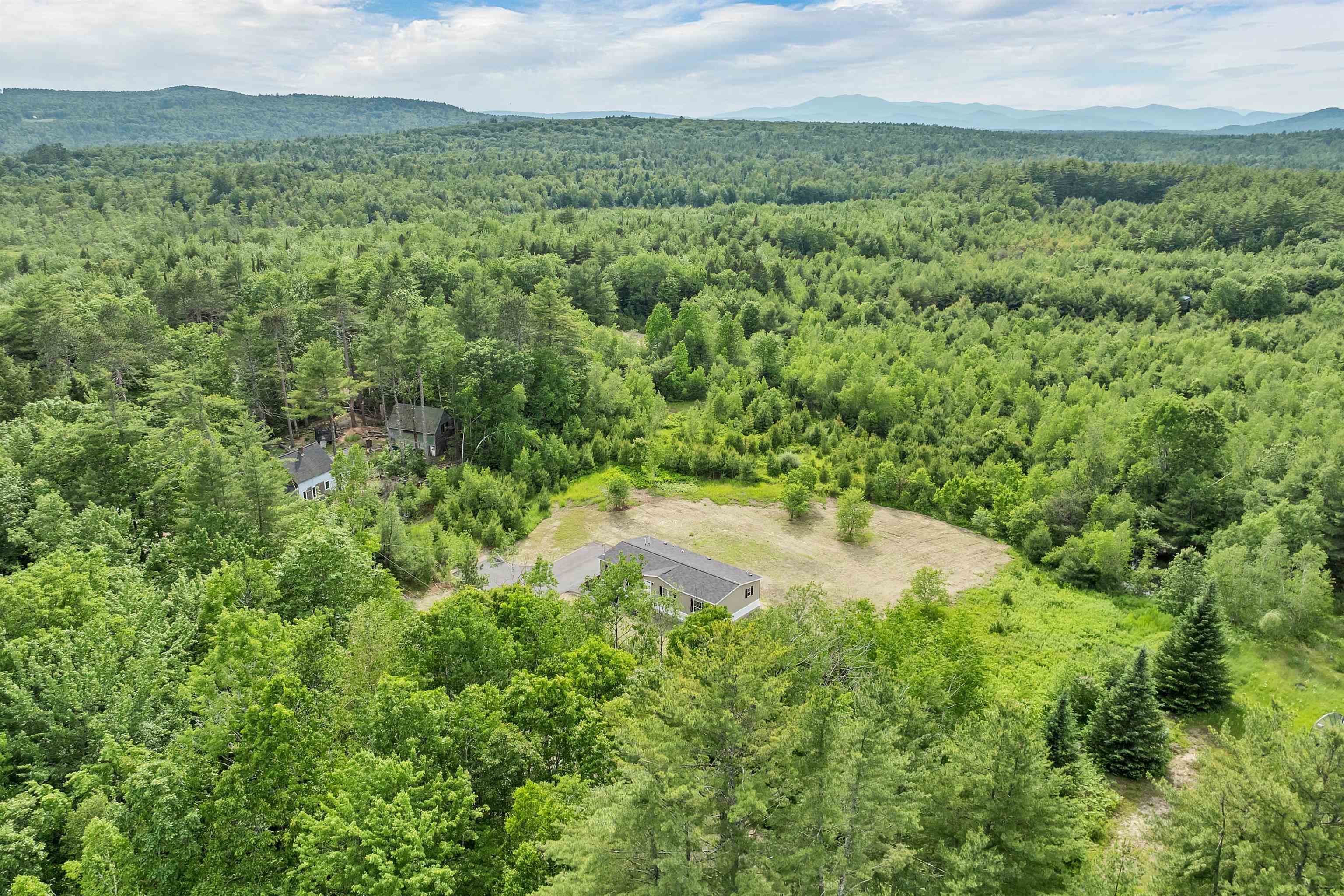 106 Stevens Rd, Effingham, NH 03882