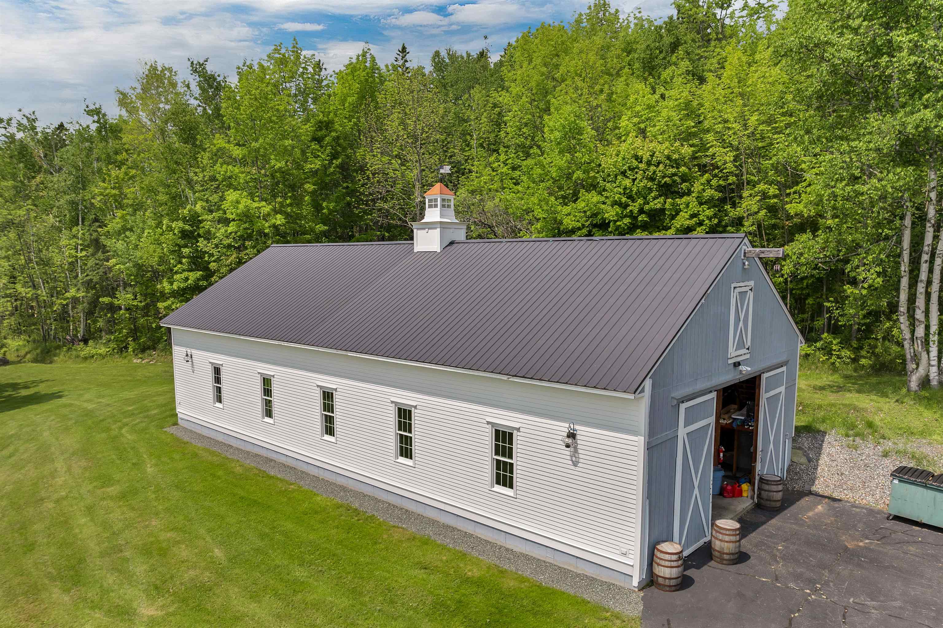 959 Presidential Hw, Jefferson, NH 03583