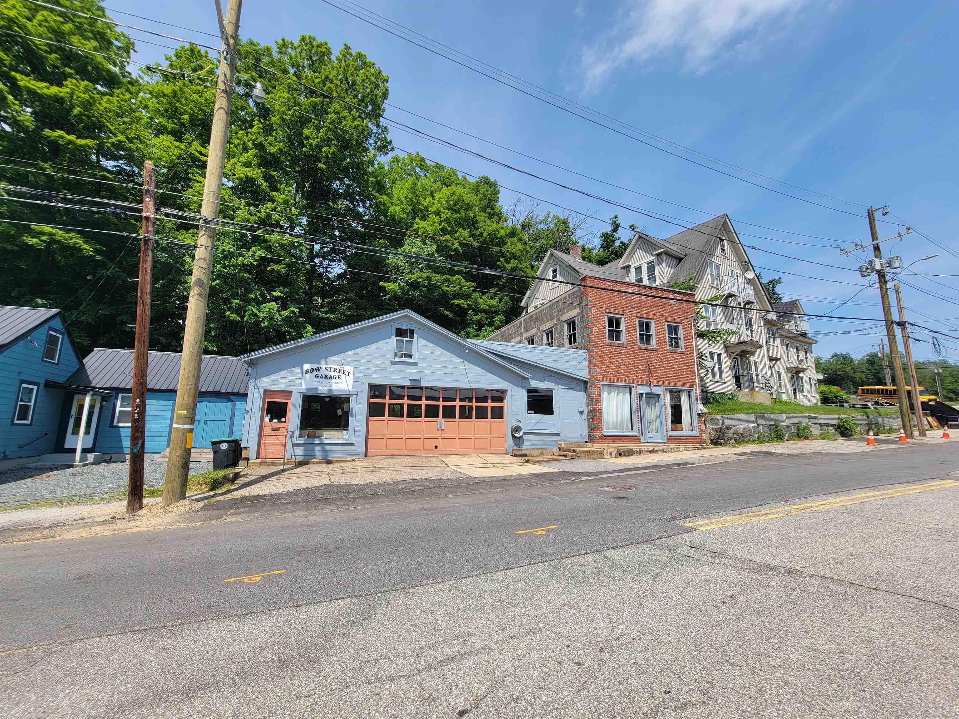 17 E Bow St, Franklin, NH 03235