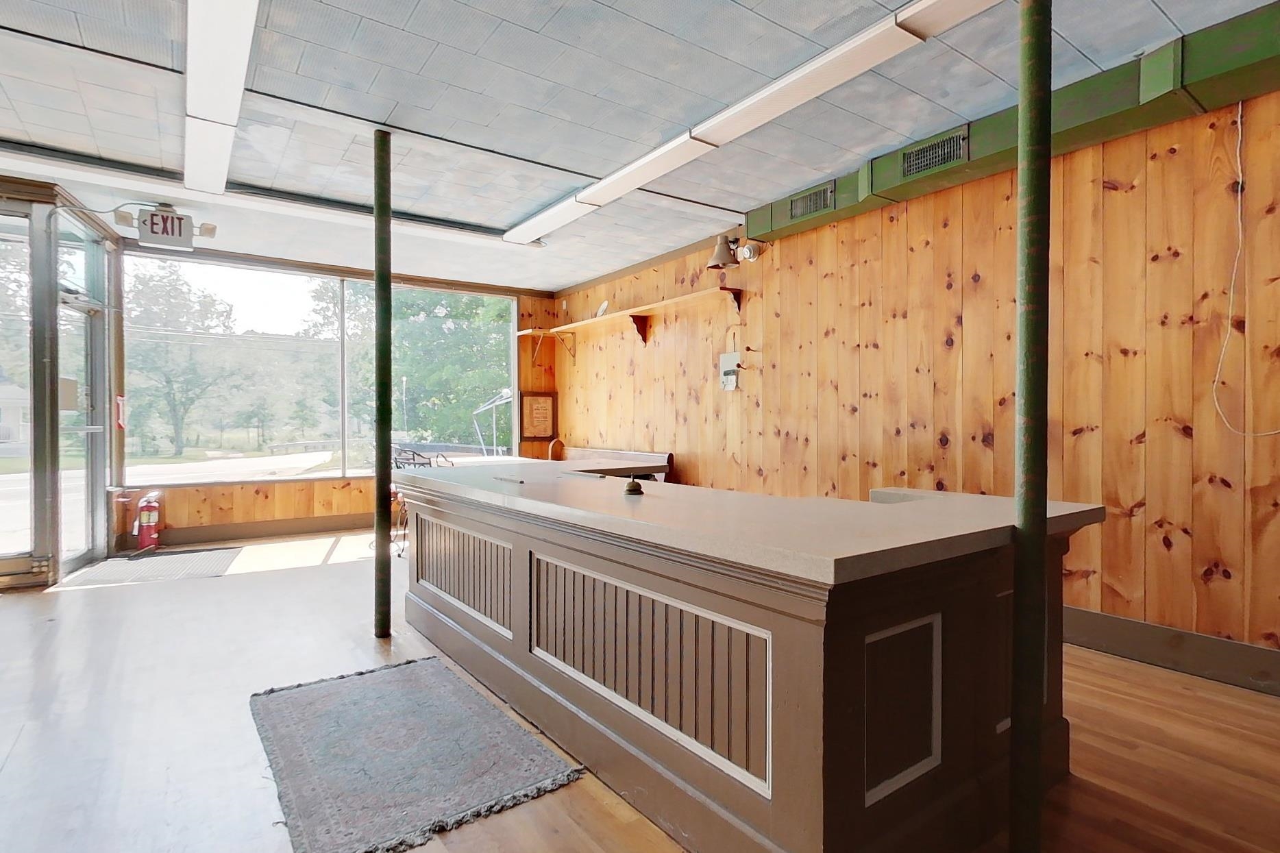 12 Main St, Brookline, NH 03033