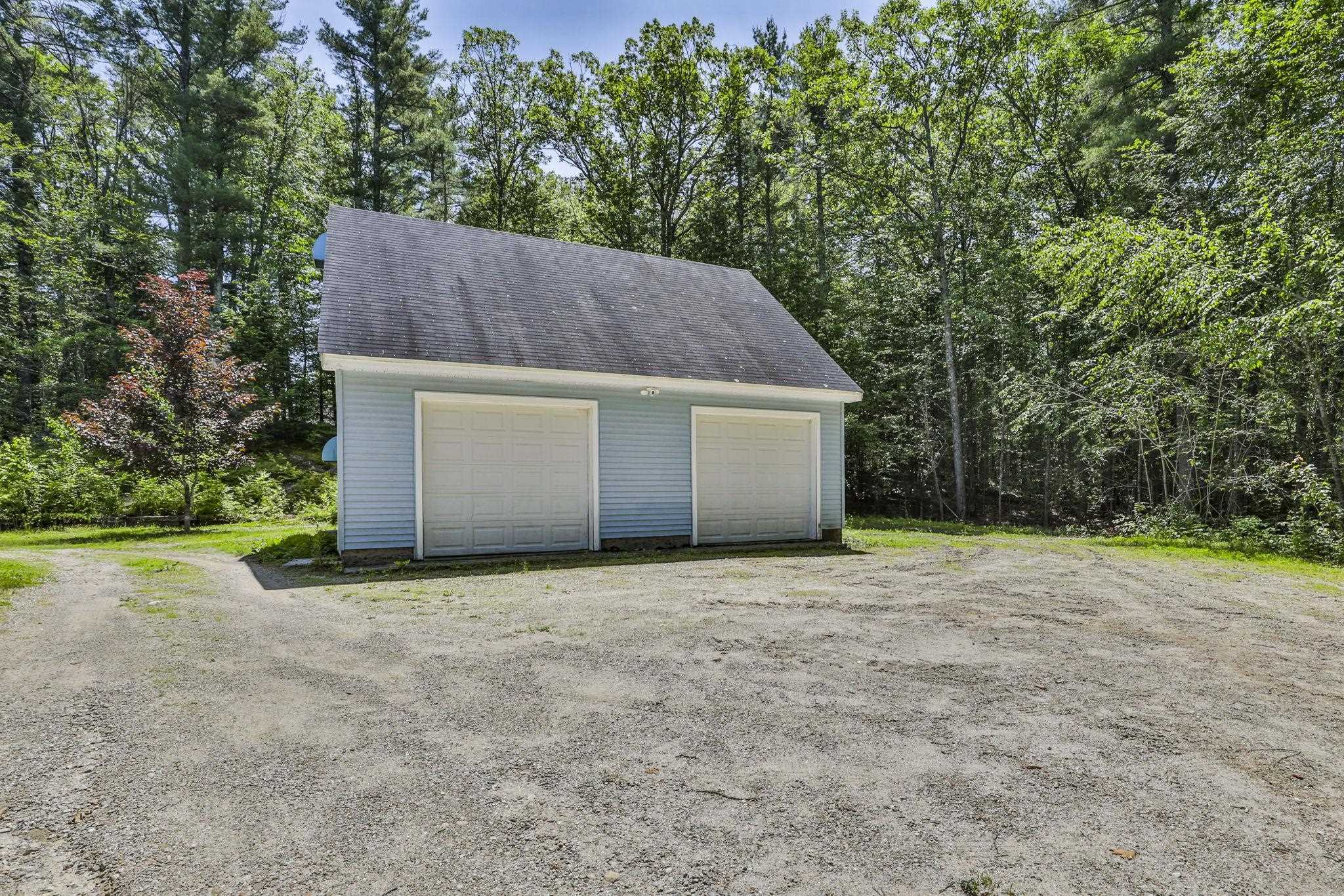 31 Cross Rd, Mont Vernon, NH 03057