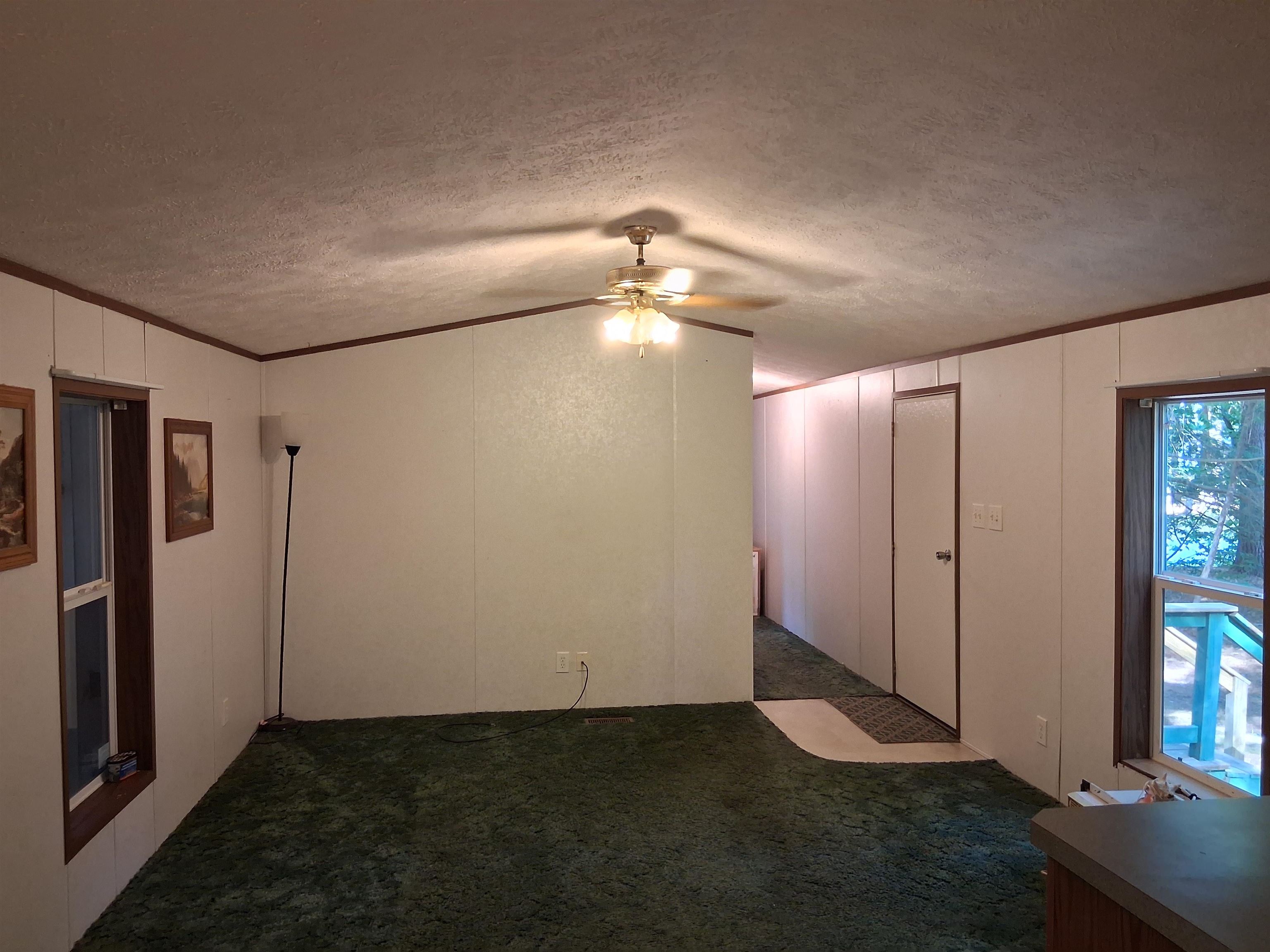 24 Flynn Ln, Tamworth, NH 03886