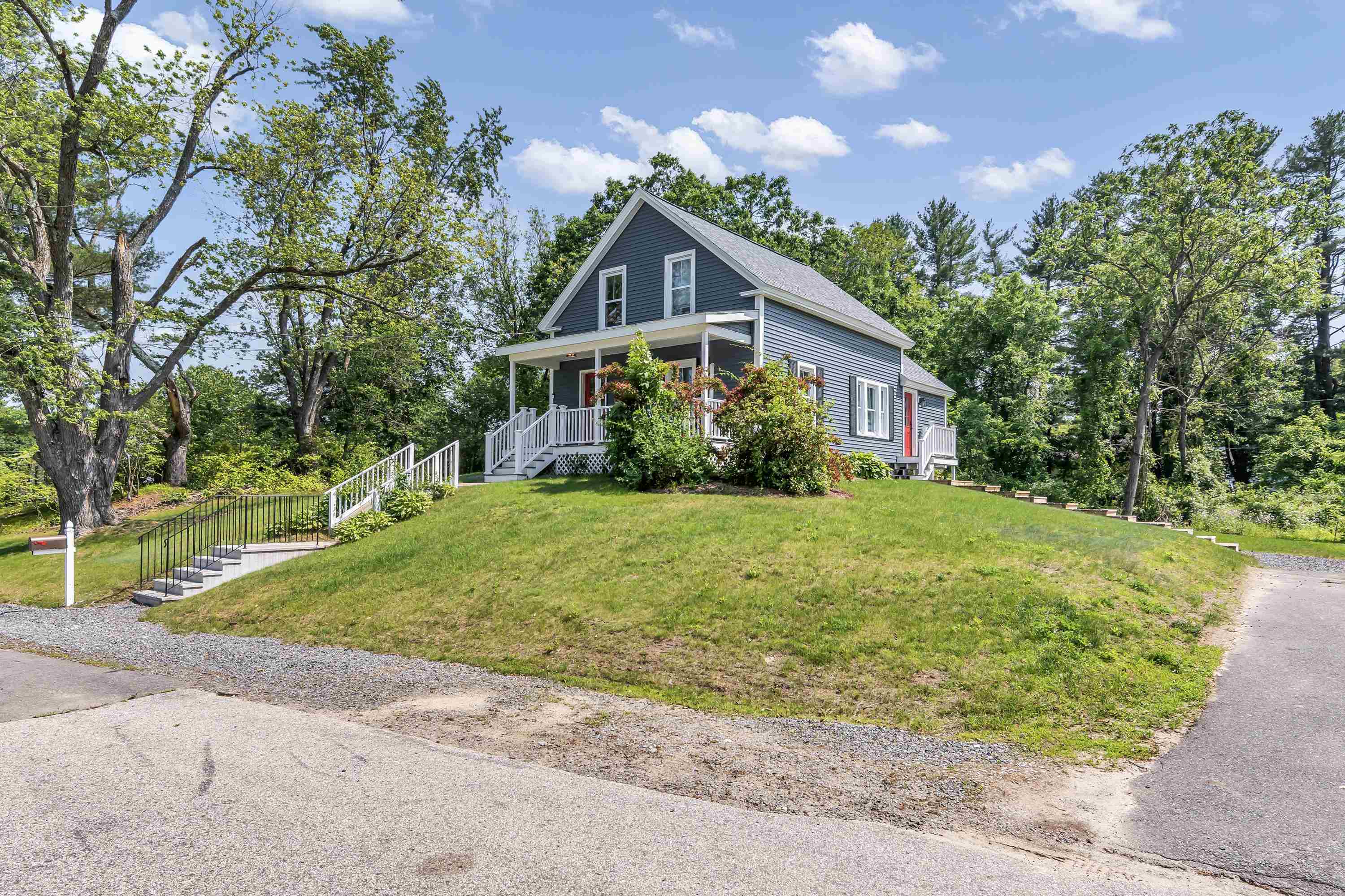24 Jefferson St, Derry, NH 03038