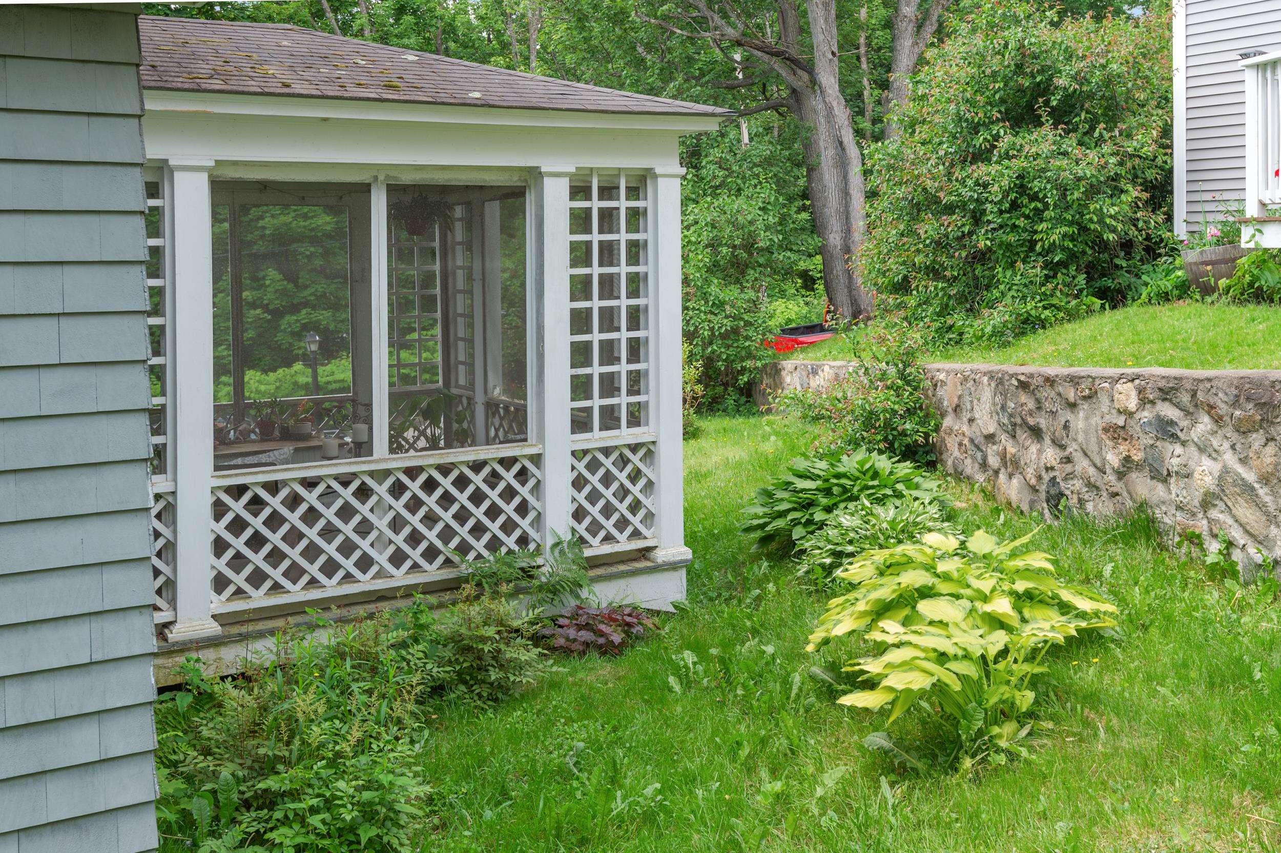 216 Prospect St, Berlin, NH 03570