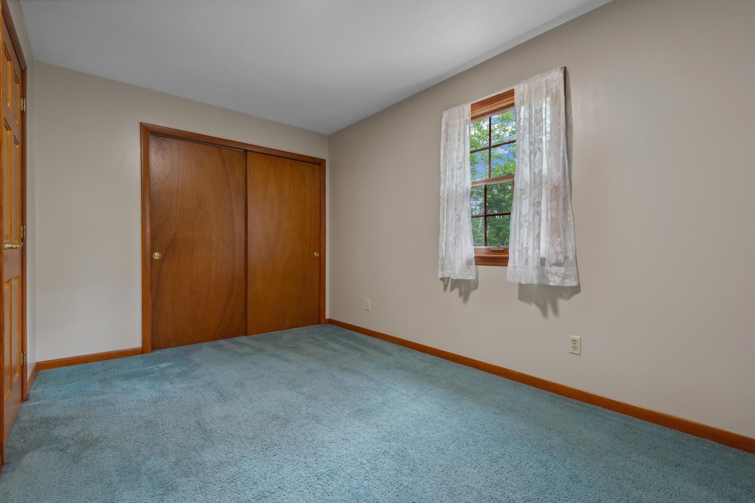 13 Seyah Rd, Shelburne, NH 03581