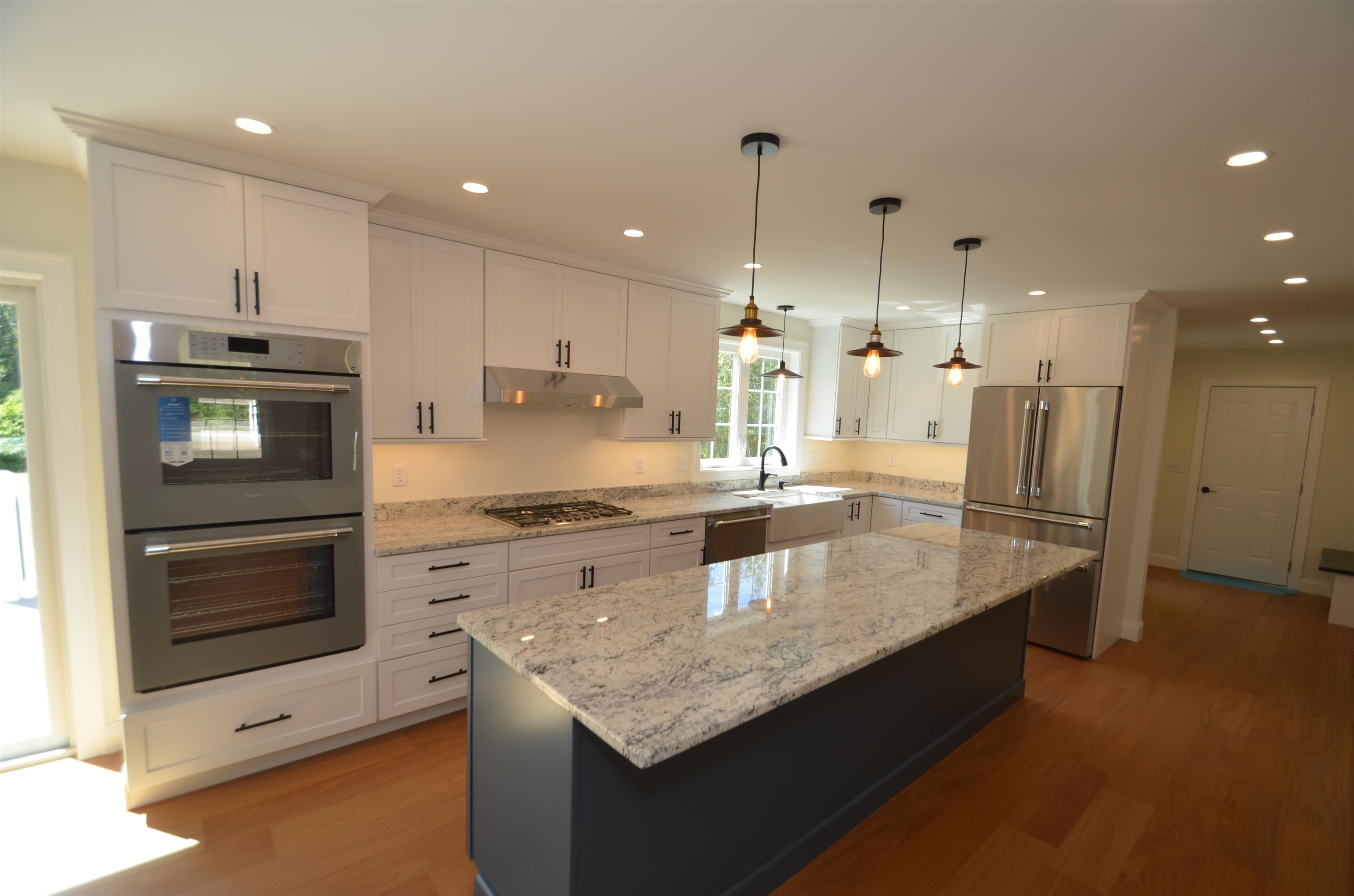 40 Tirrell Hill Rd, Bedford, NH 03110