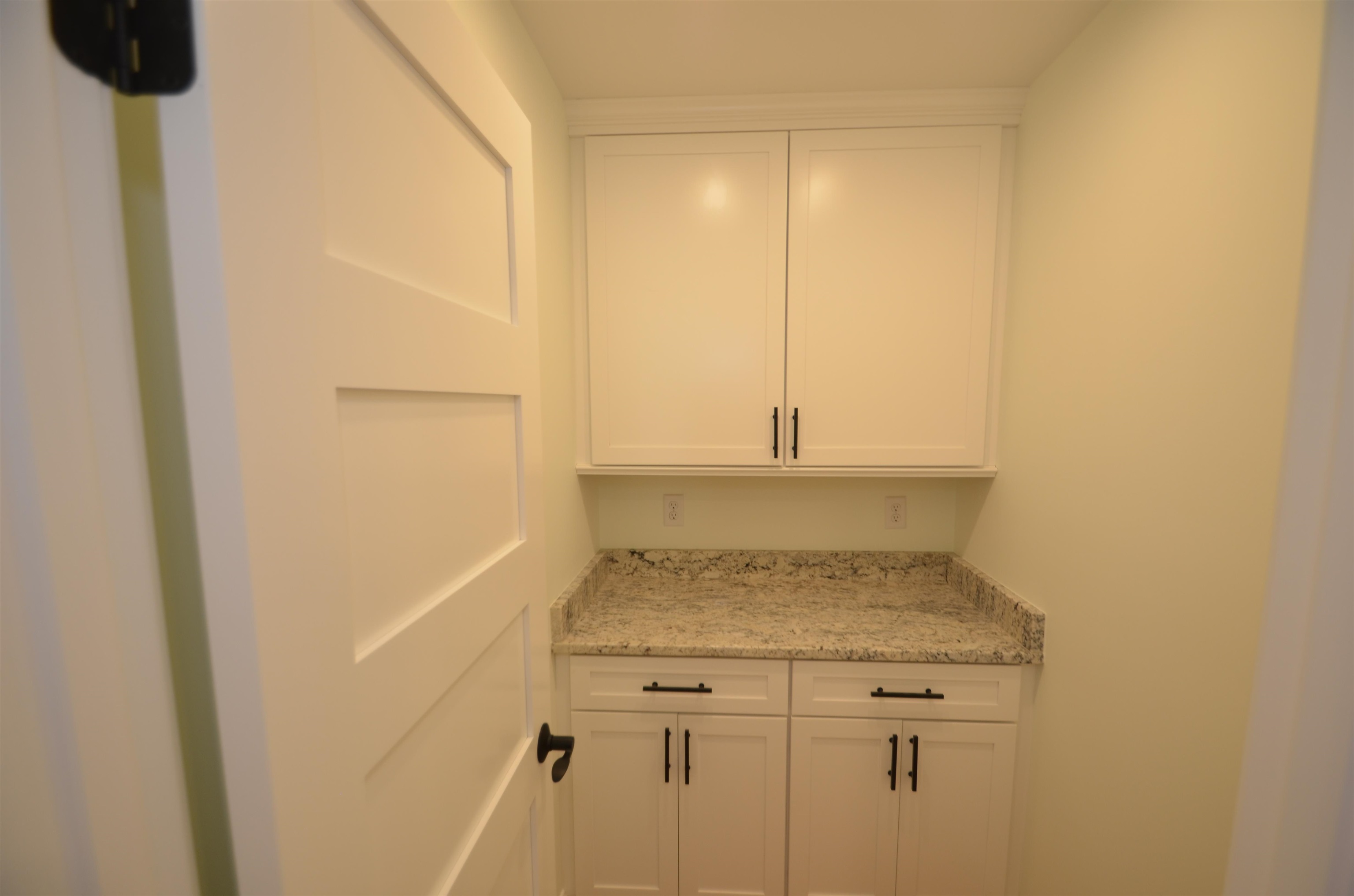 40 Tirrell Hill Rd, Bedford, NH 03110