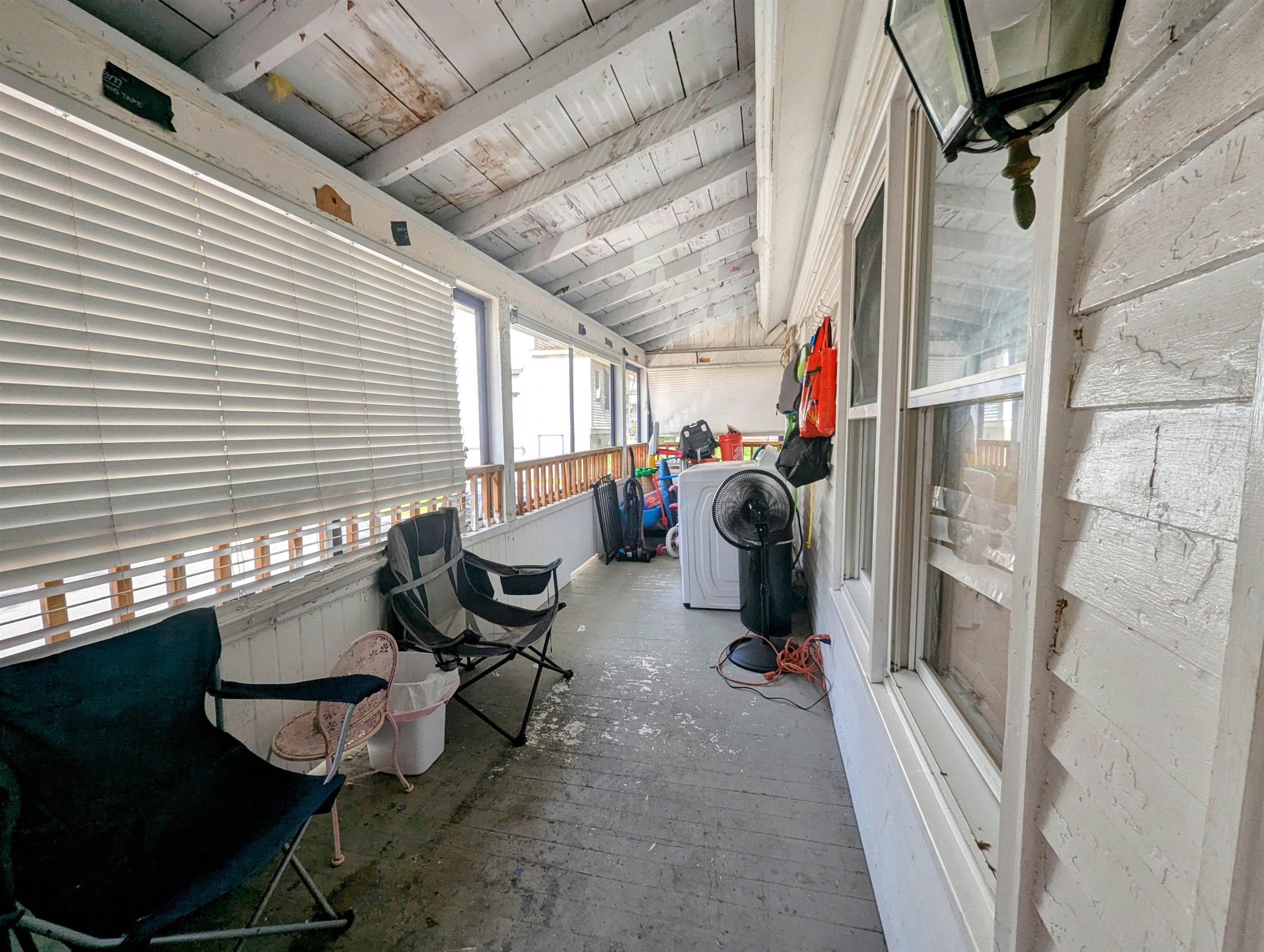 44 B - Porch 23530753