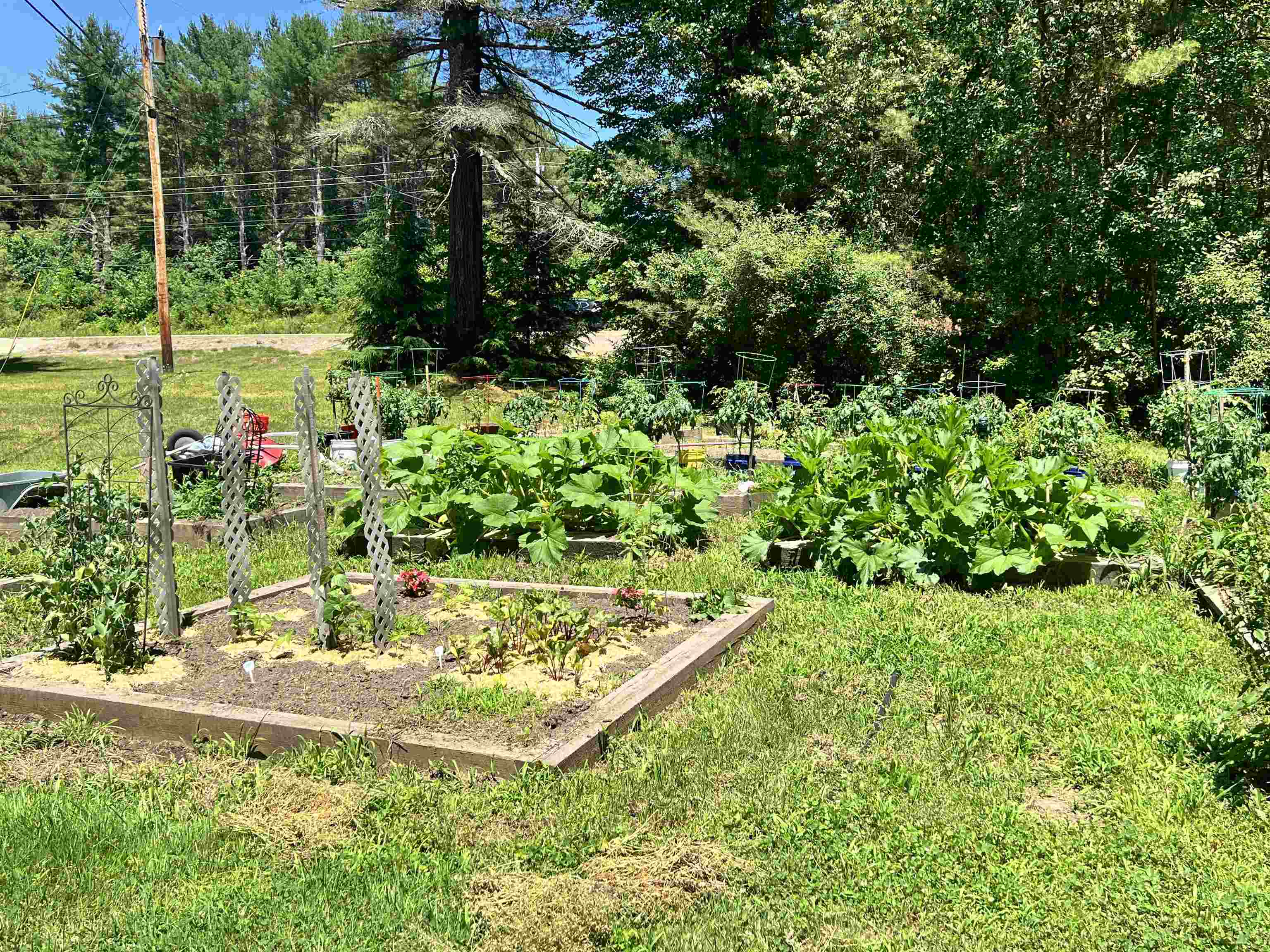 127 Merrymeeting Ln, Alton, NH 03809