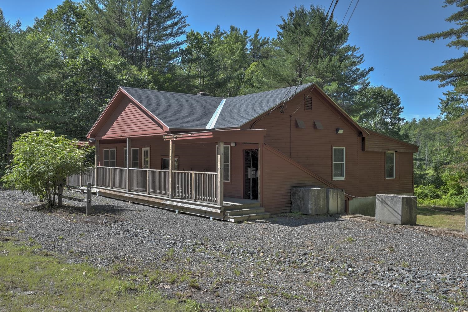 515 Monadnock Hw, Swanzey, NH 03446