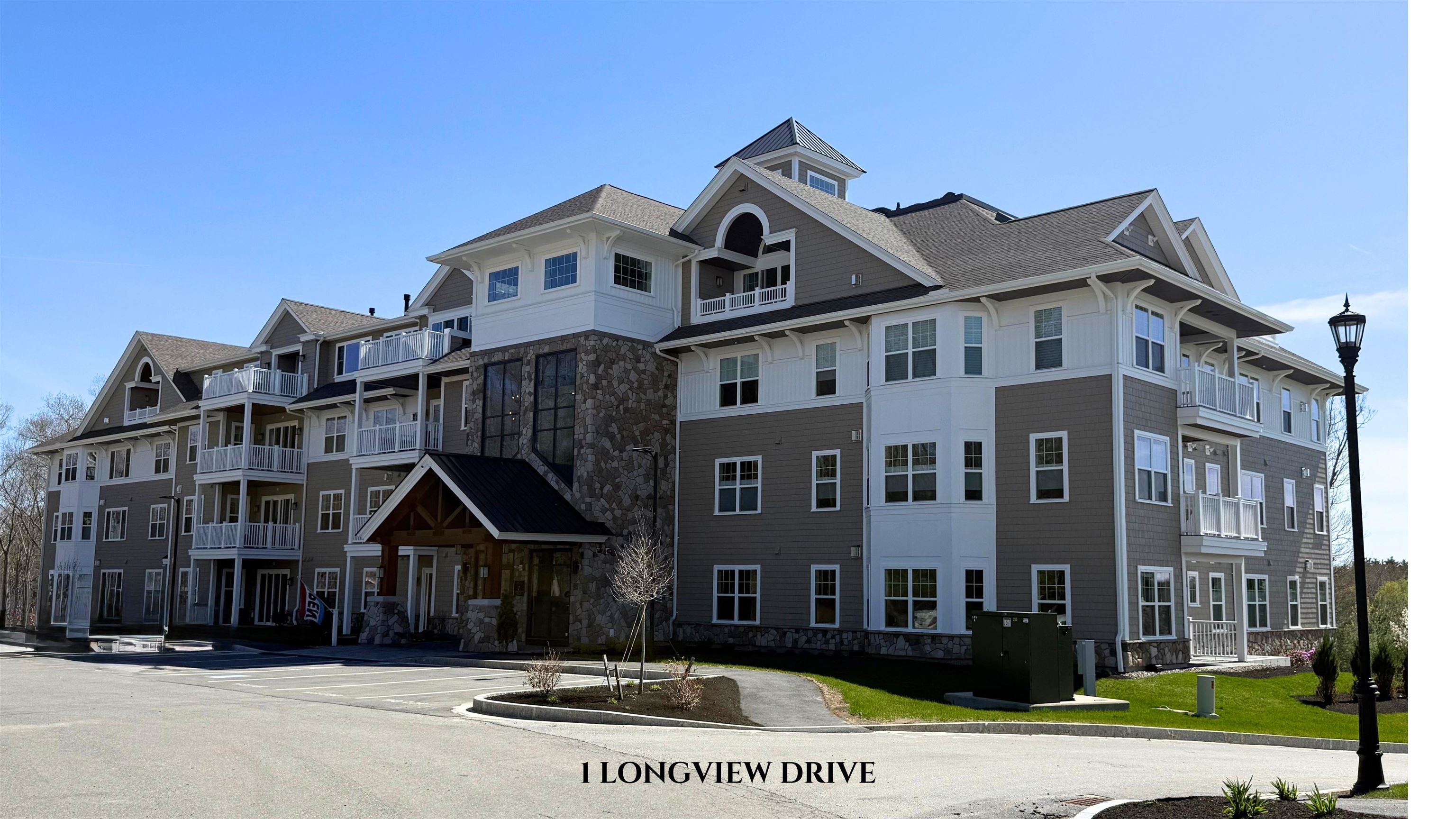 1 Longview Dr #101, Atkinson, NH 03811