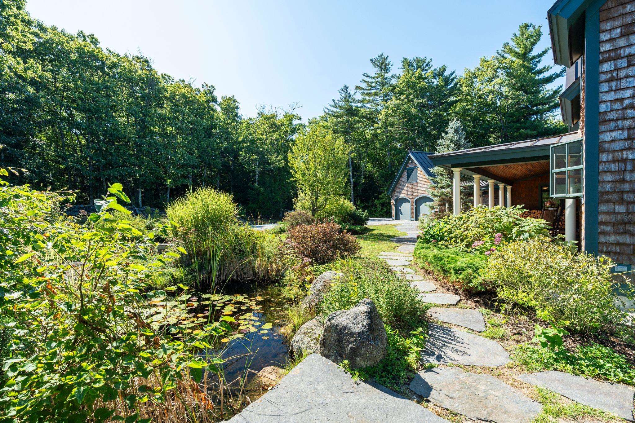 338 East Washington Rd, Bradford, NH 03221