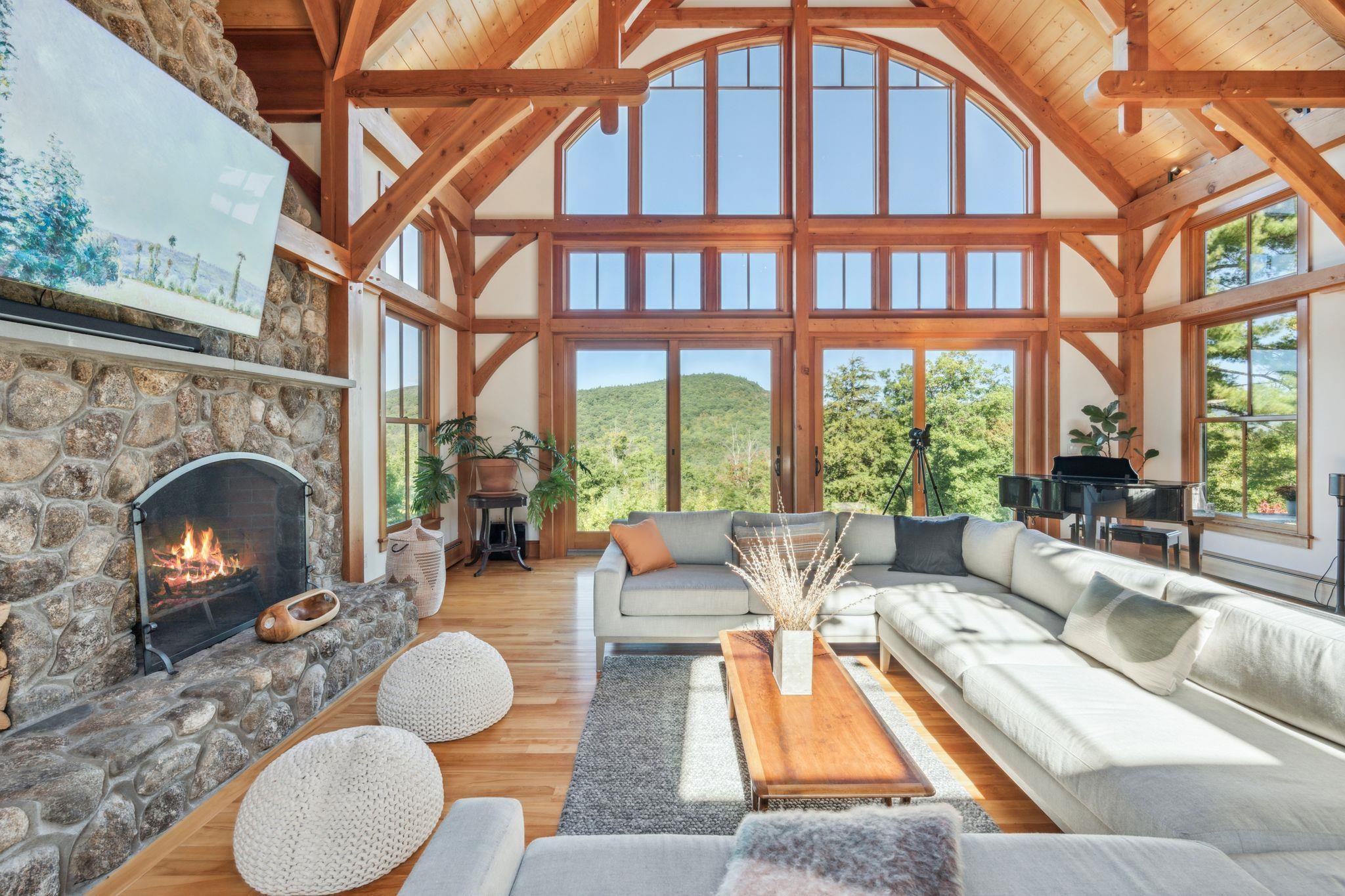 338 East Washington Rd, Bradford, NH 03221