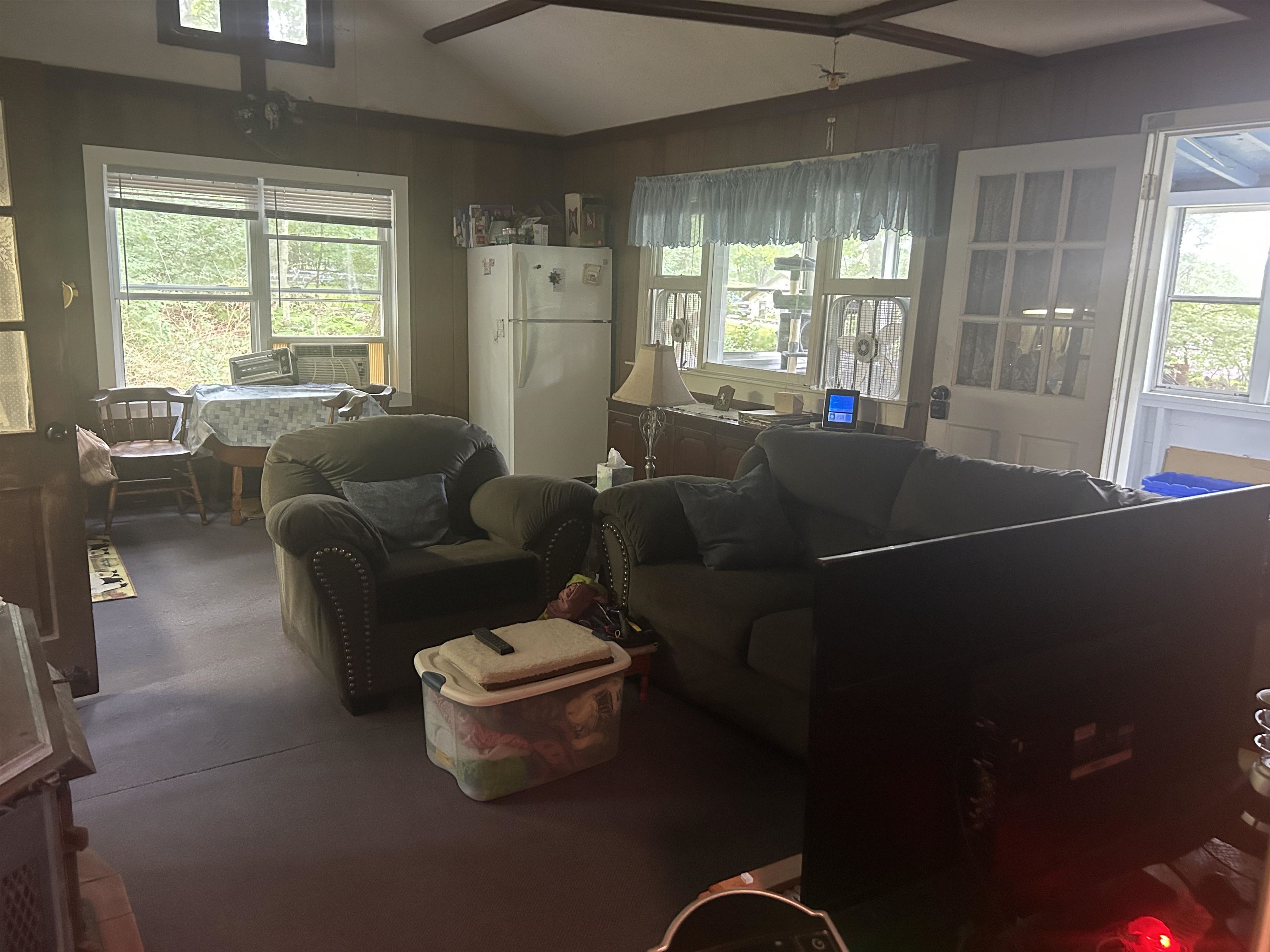 2 S Shore Dr, Pelham, NH 03076