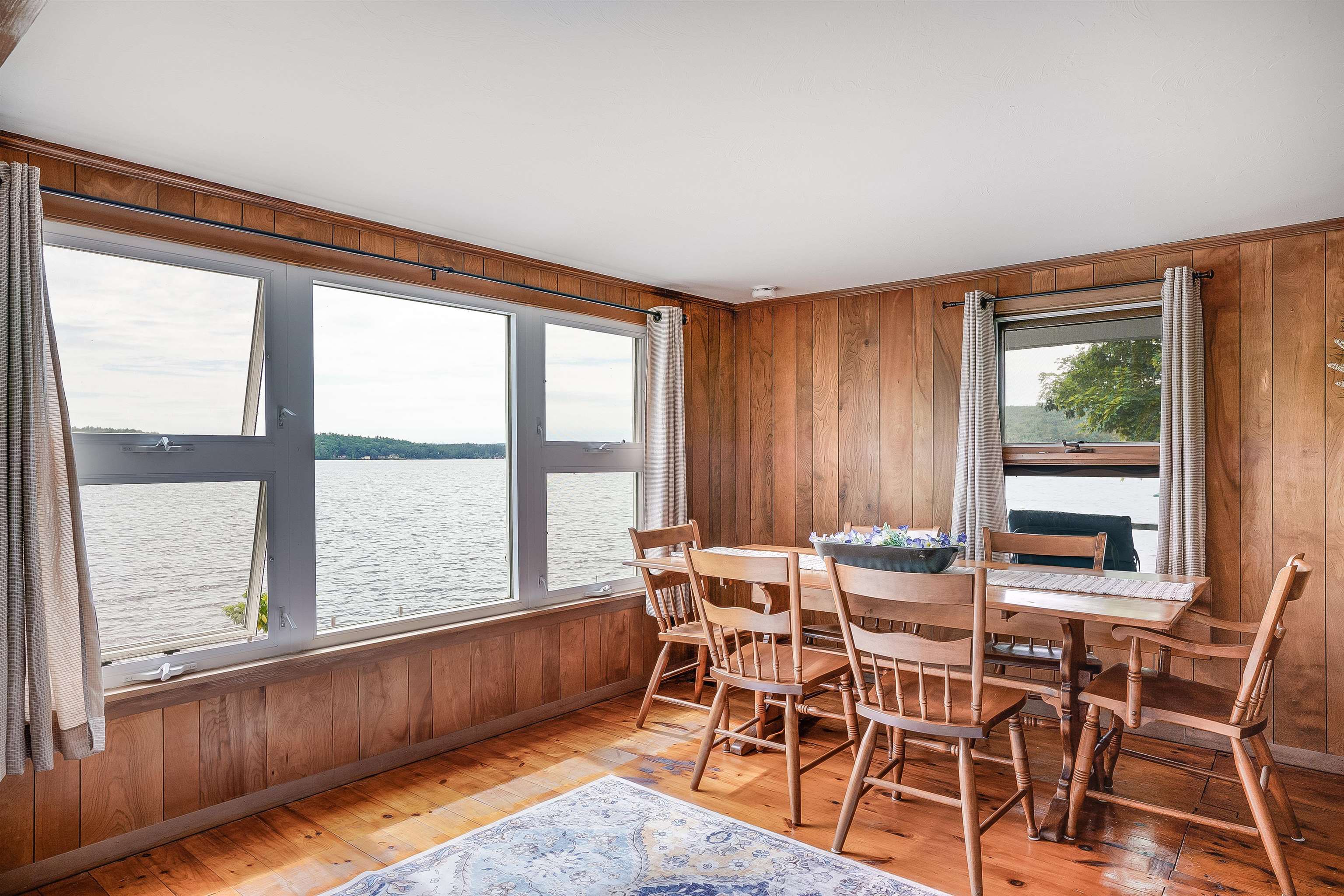 215 Lake Shore Dr, Franklin, NH 03235
