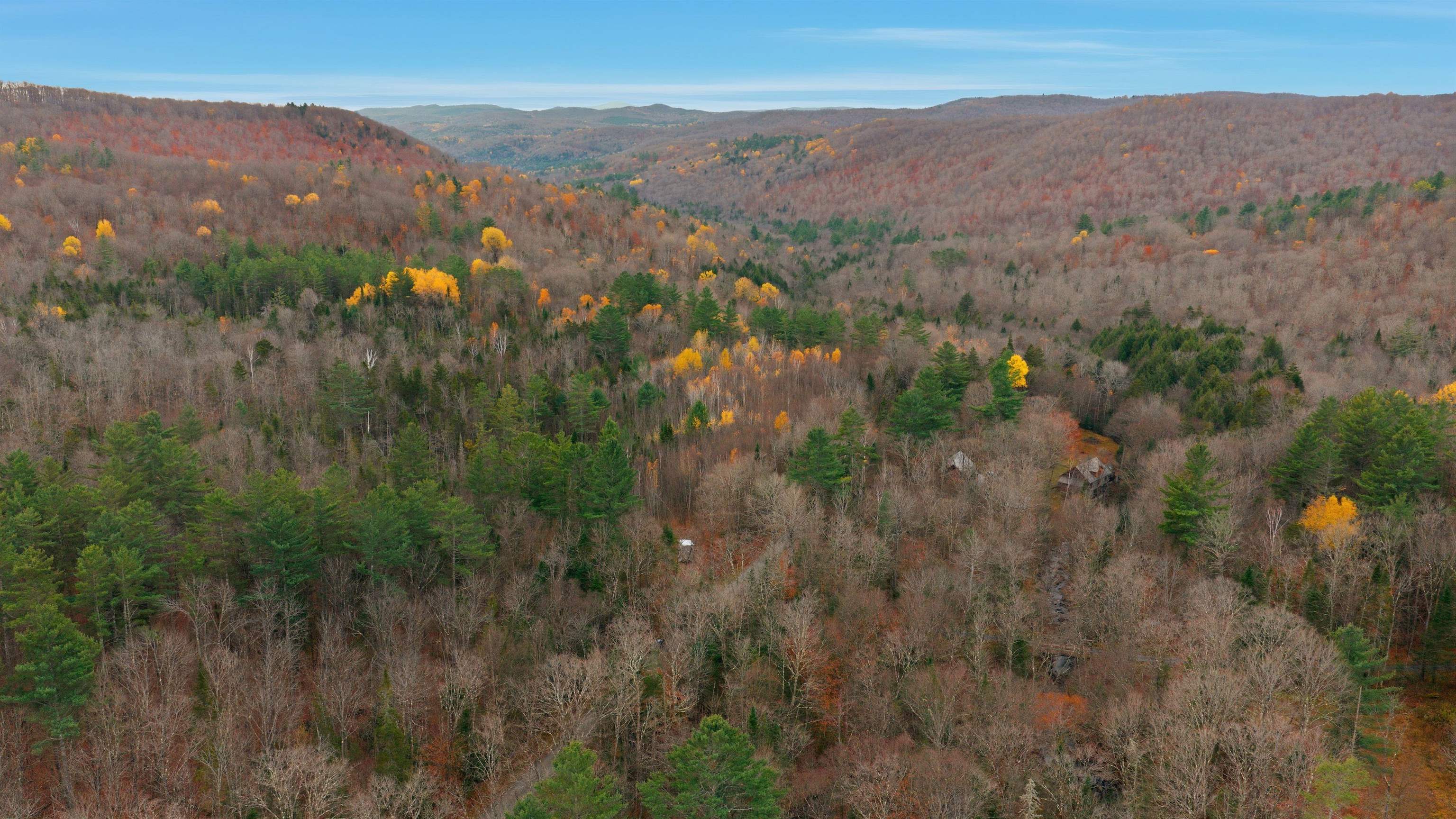 230 Taylor Valley Rd, Strafford, VT 05072