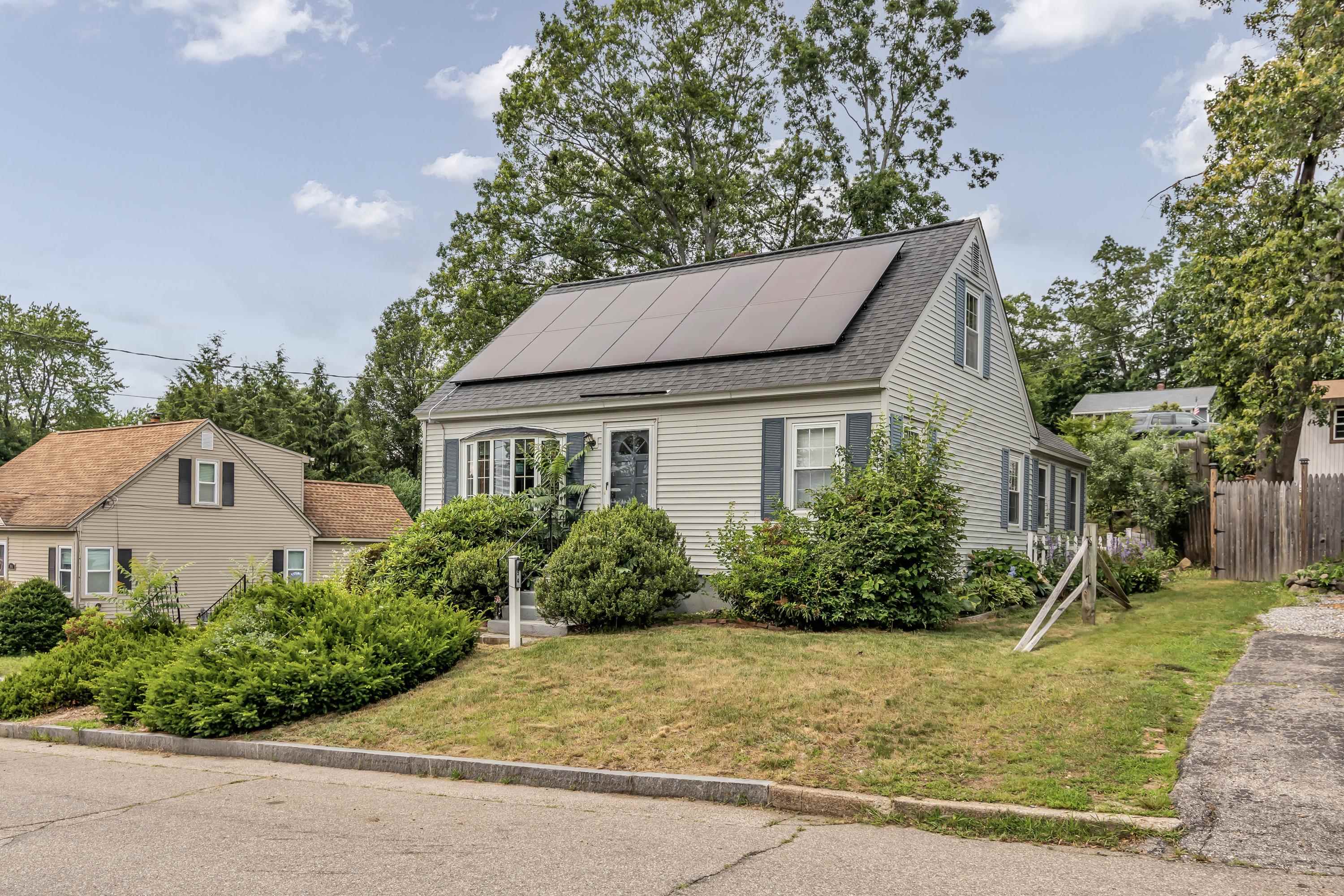 354 Seames Dr, Manchester, NH 03103