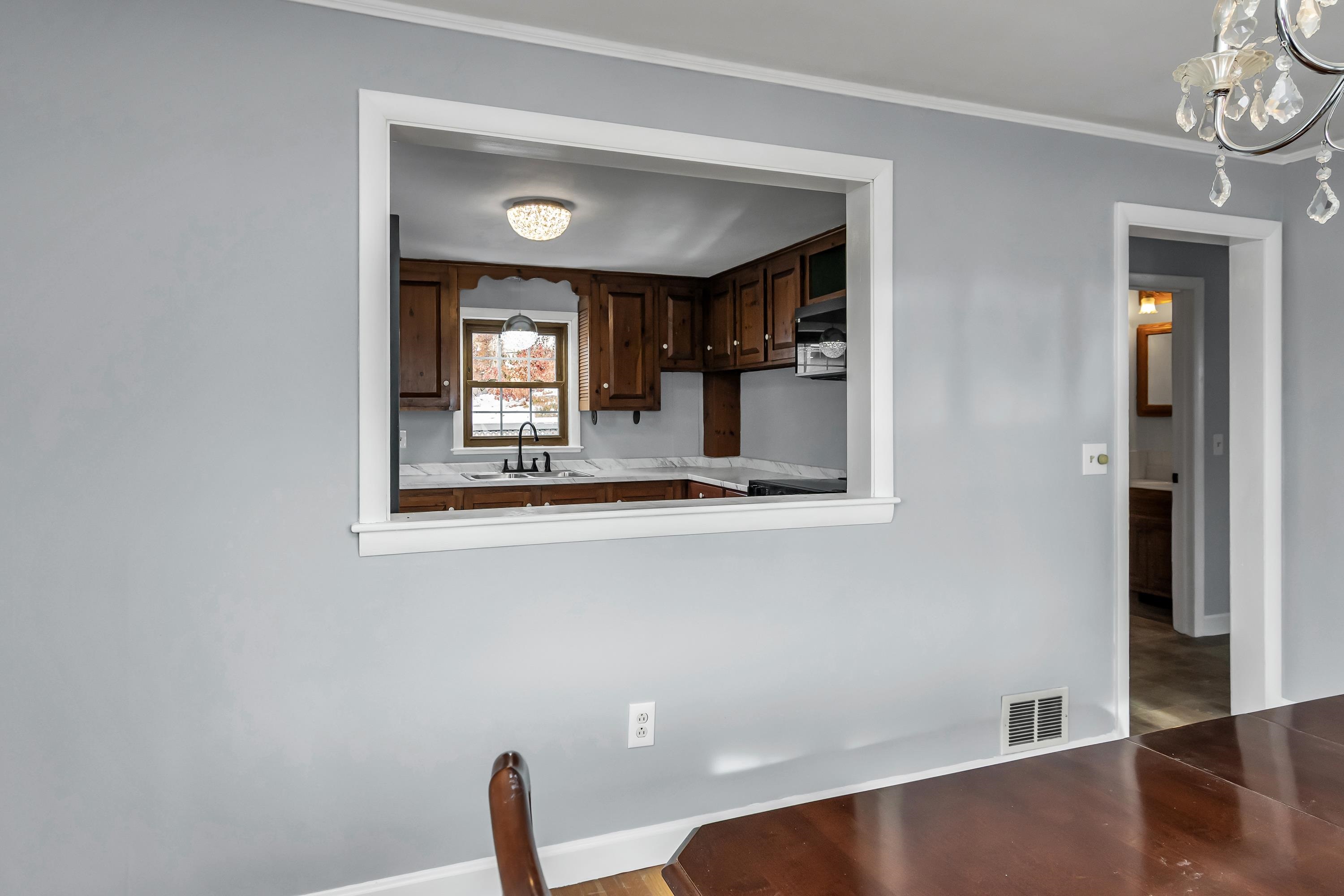 354 Seames Dr, Manchester, NH 03103