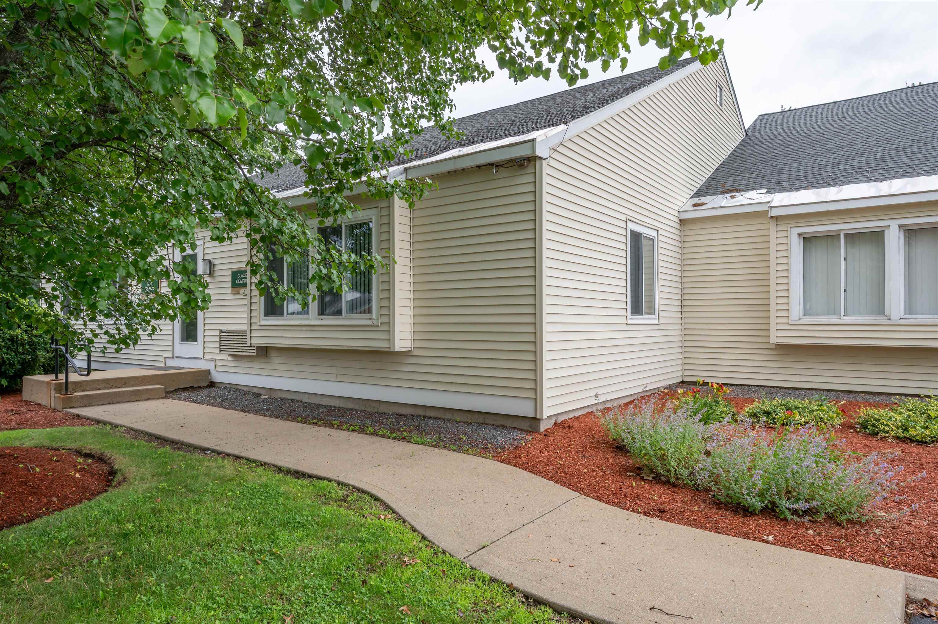 10 Northern Blvd #C-2, Amherst, NH 03031